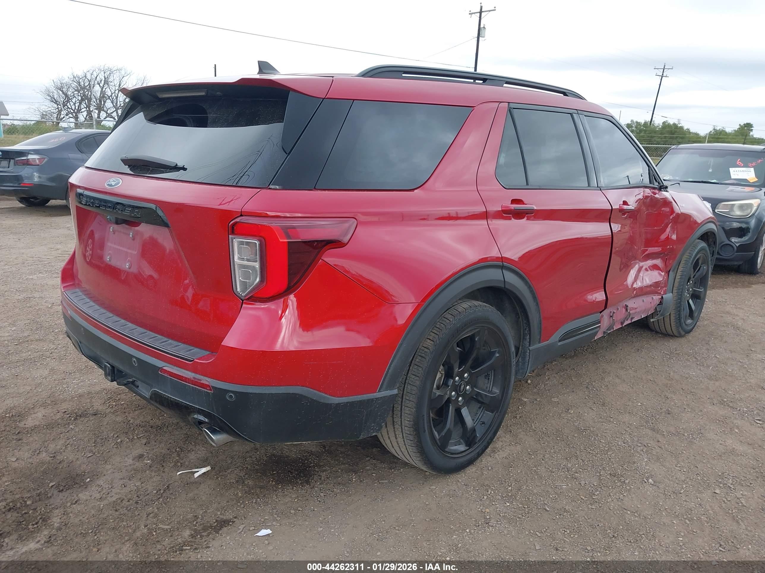 FORD EXPLORER image 4