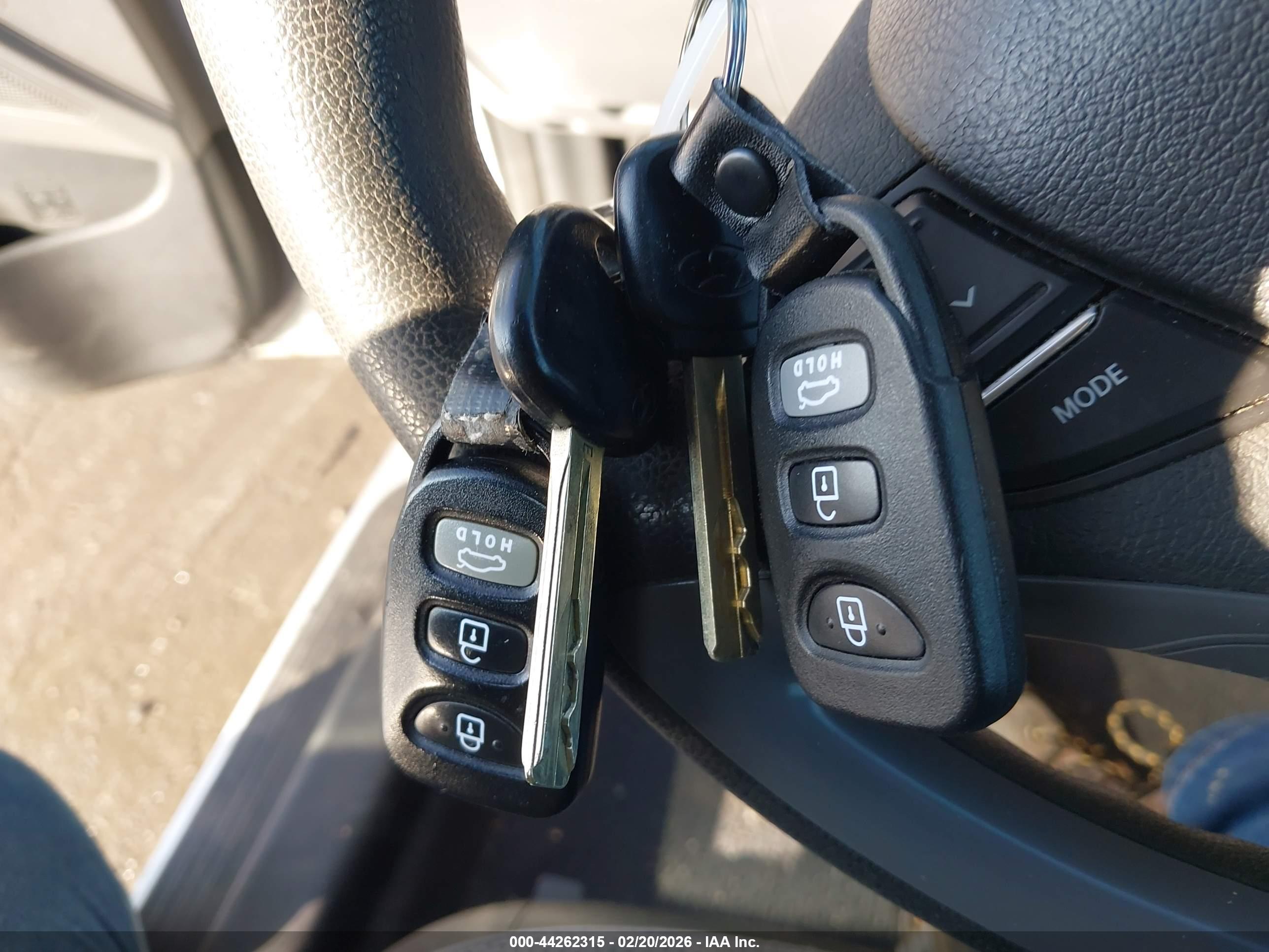 HYUNDAI SONATA image 11