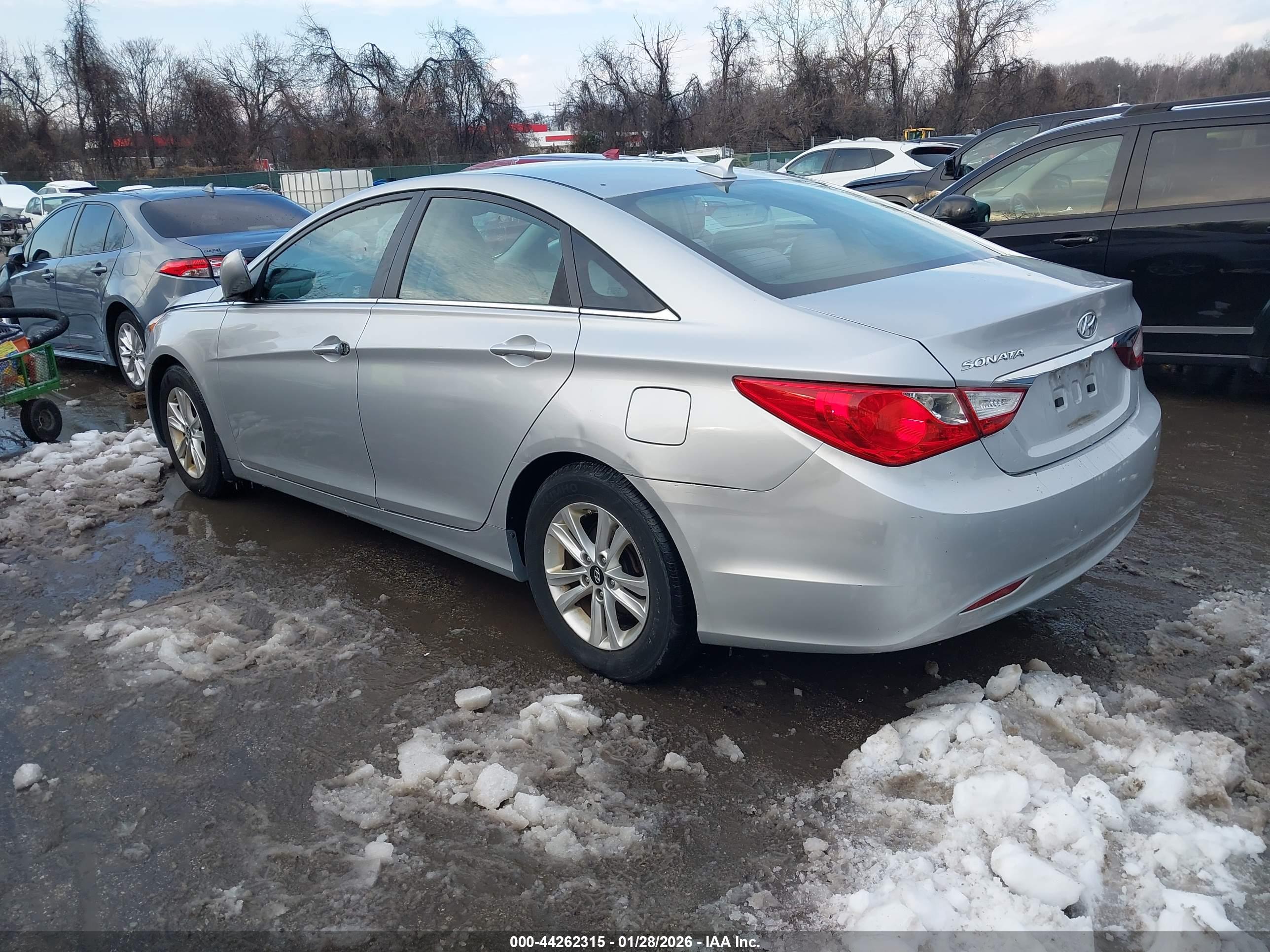 HYUNDAI SONATA image 3