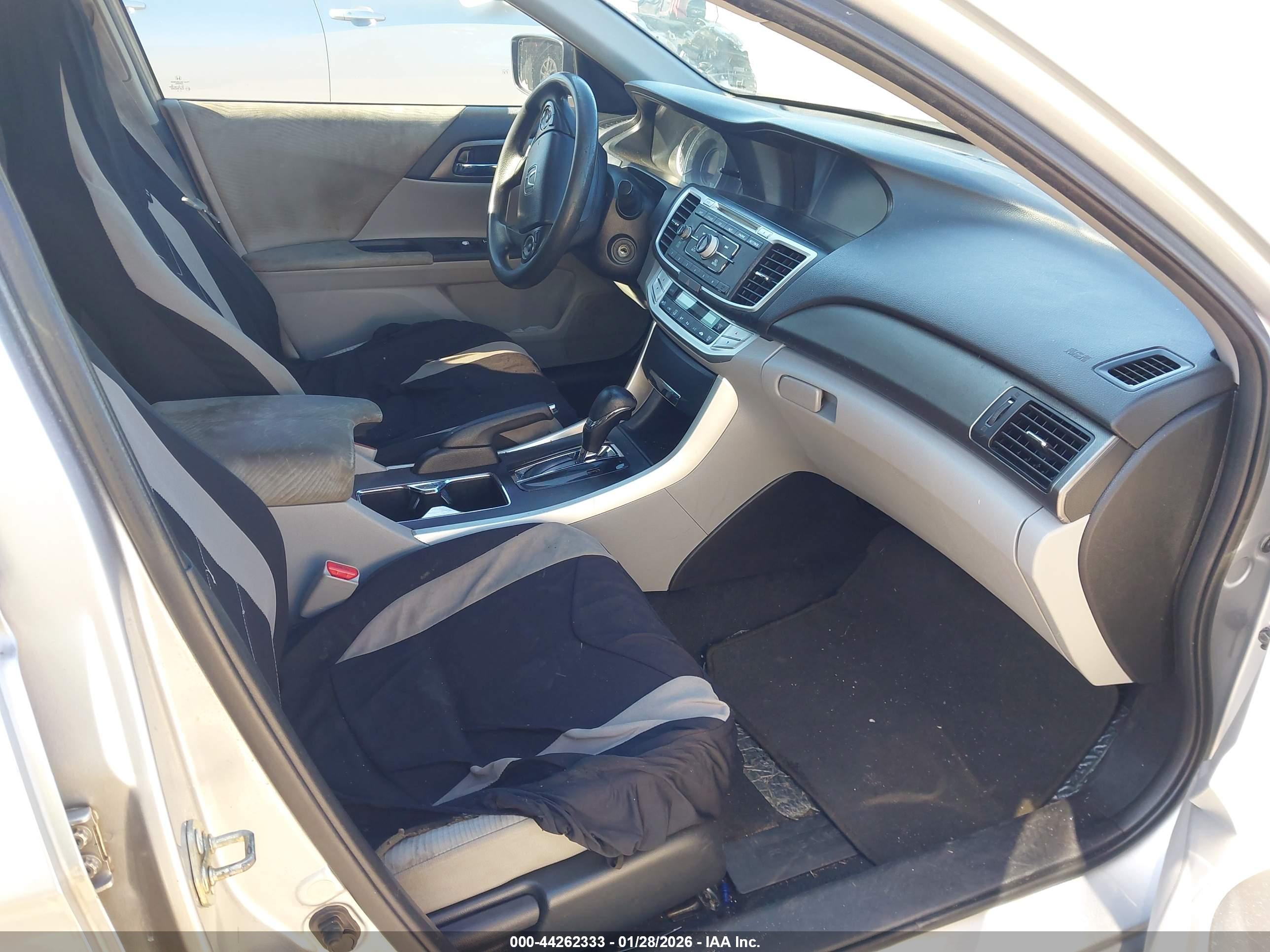 HONDA ACCORD image 5