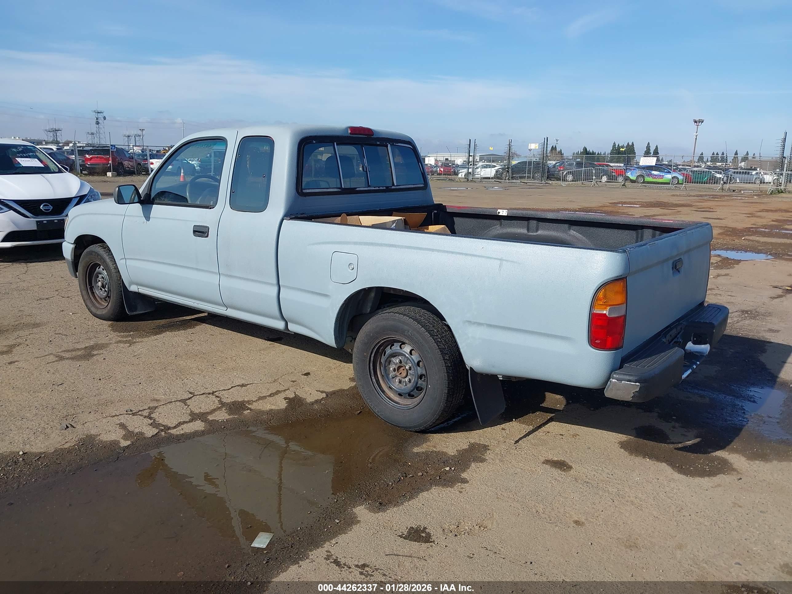 TOYOTA TACOMA image 3