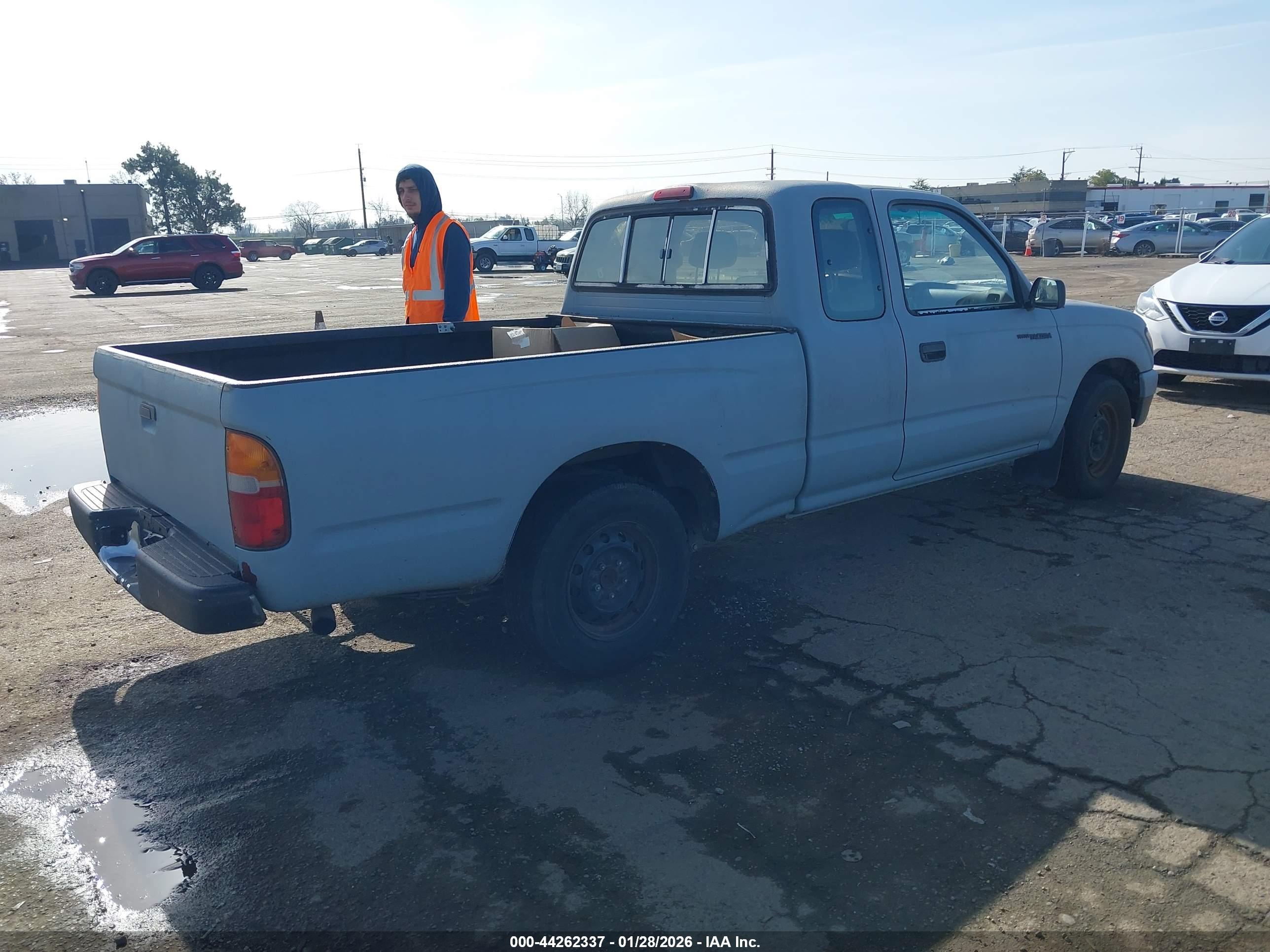 TOYOTA TACOMA image 4