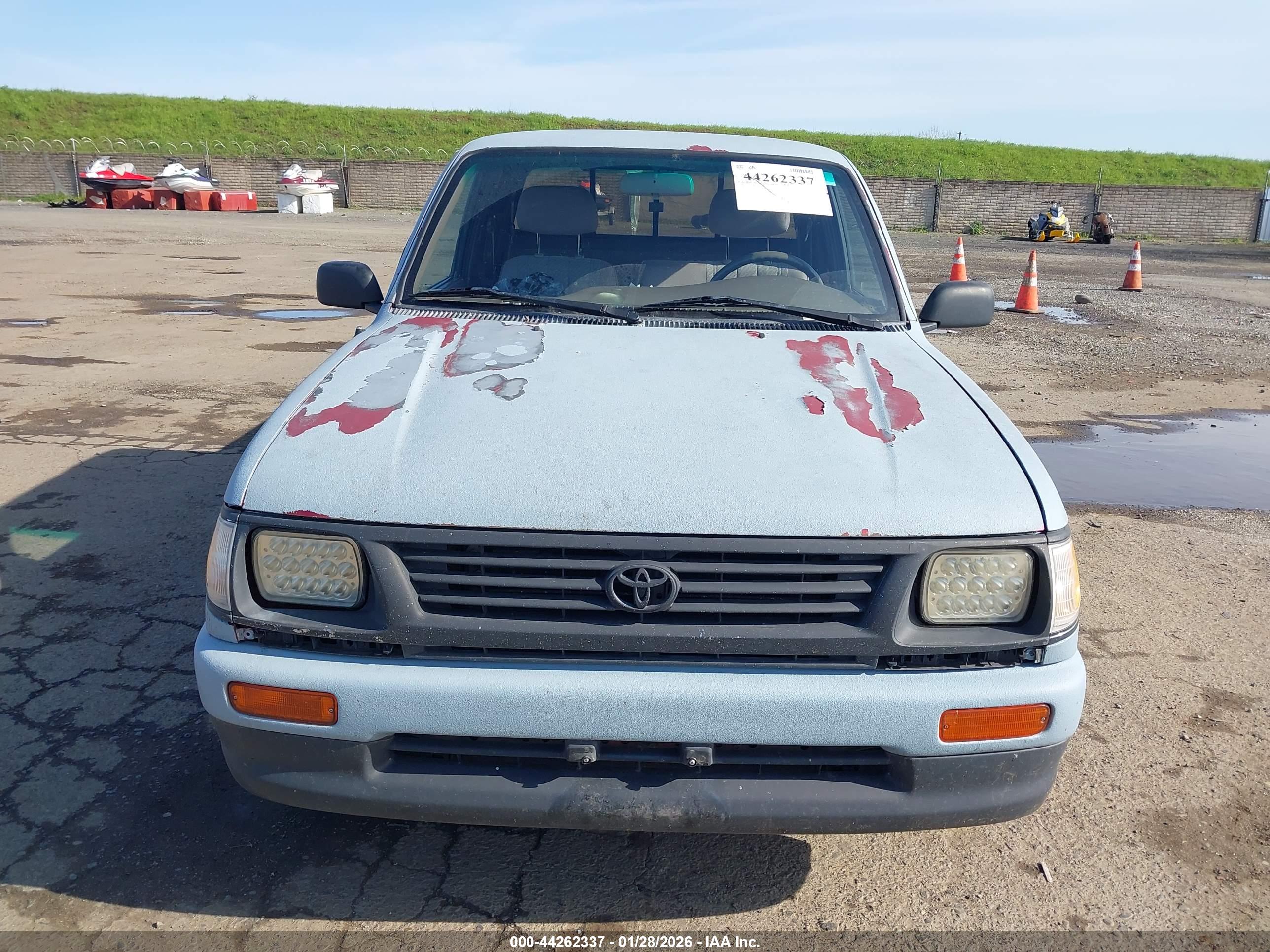 TOYOTA TACOMA image 6
