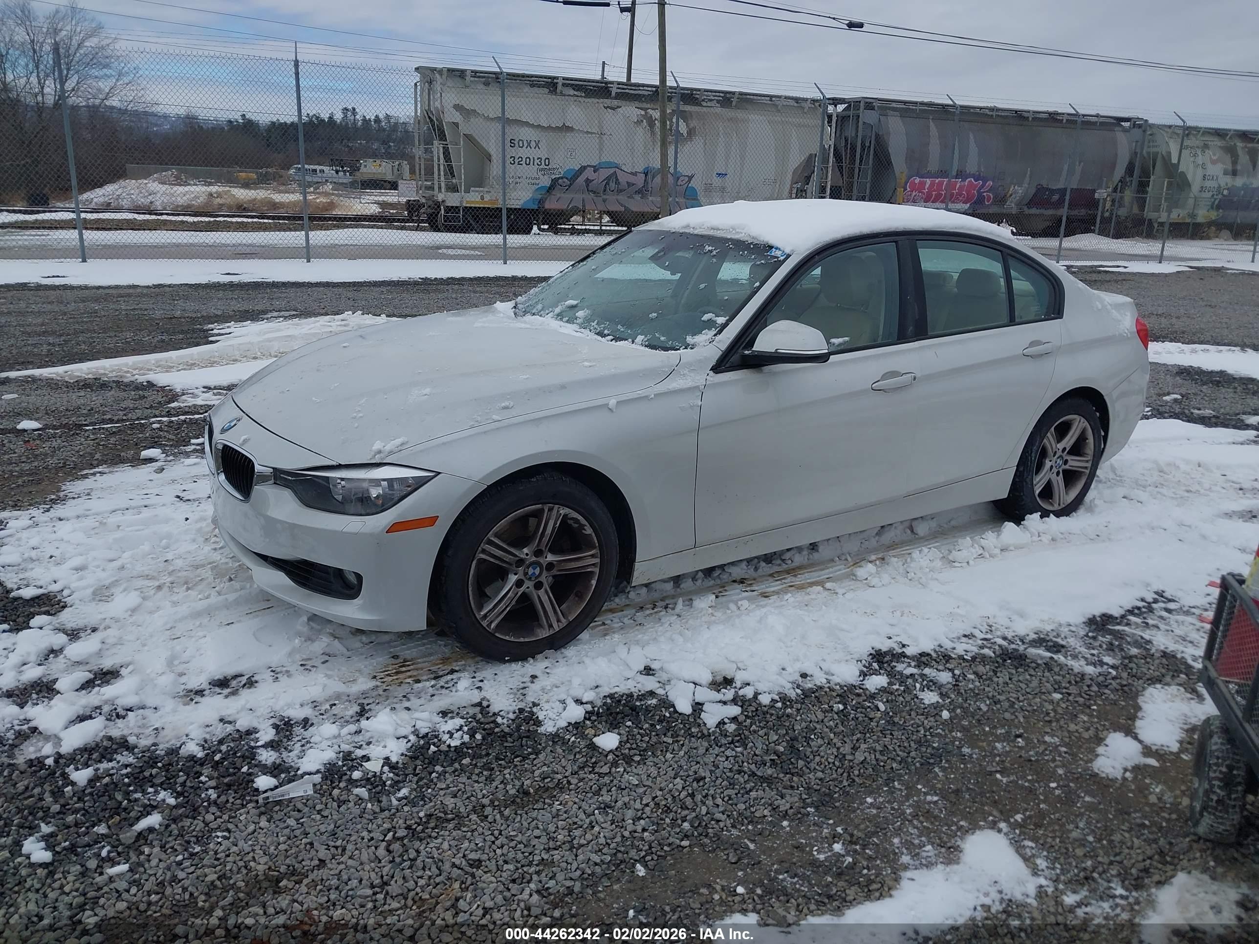 BMW 328I image 2