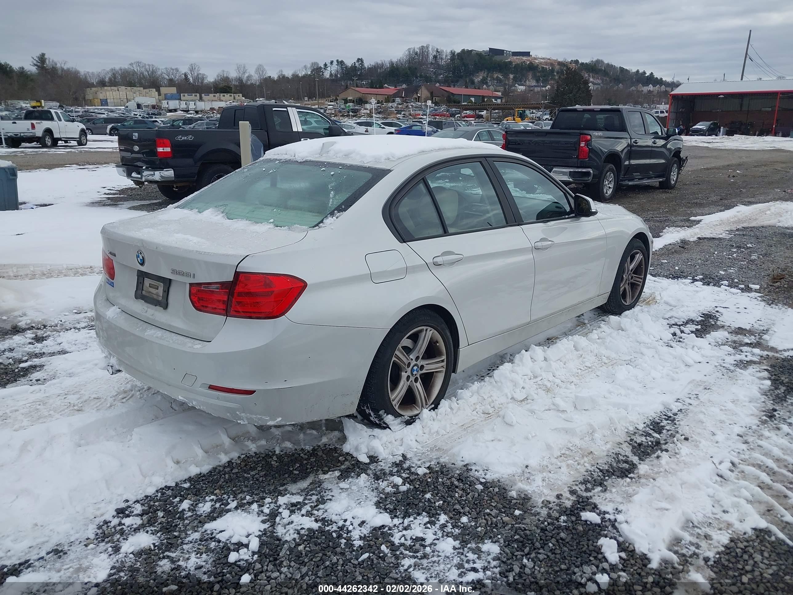 BMW 328I image 4