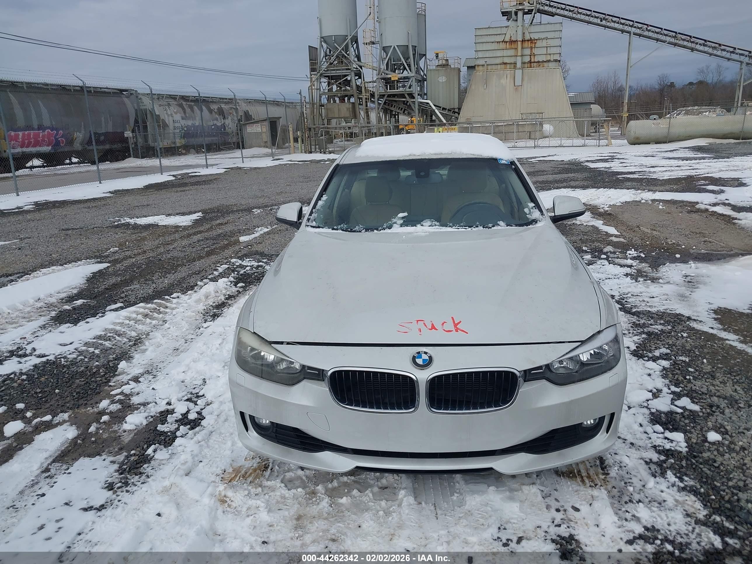 BMW 328I image 6
