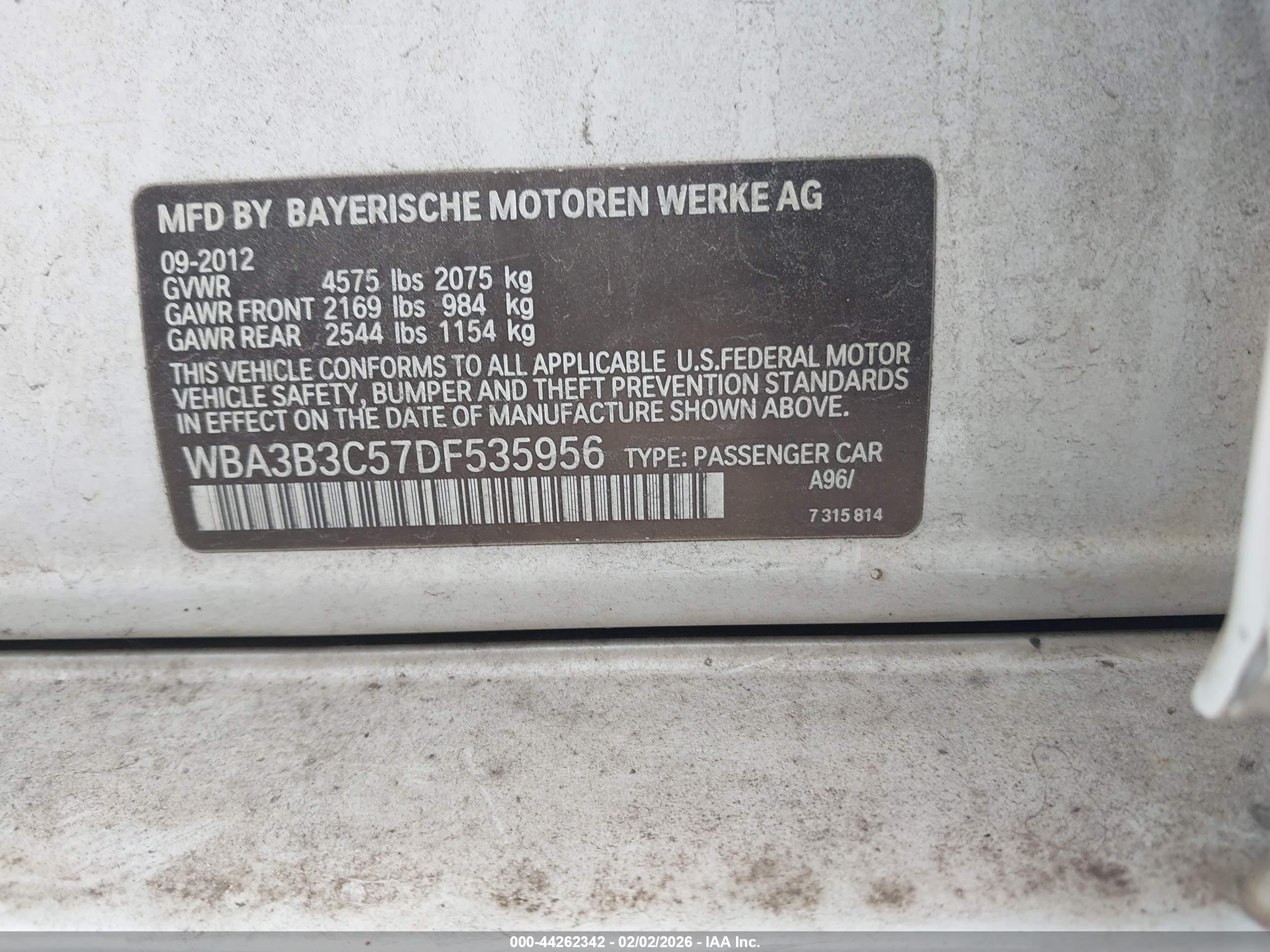 BMW 328I image 9