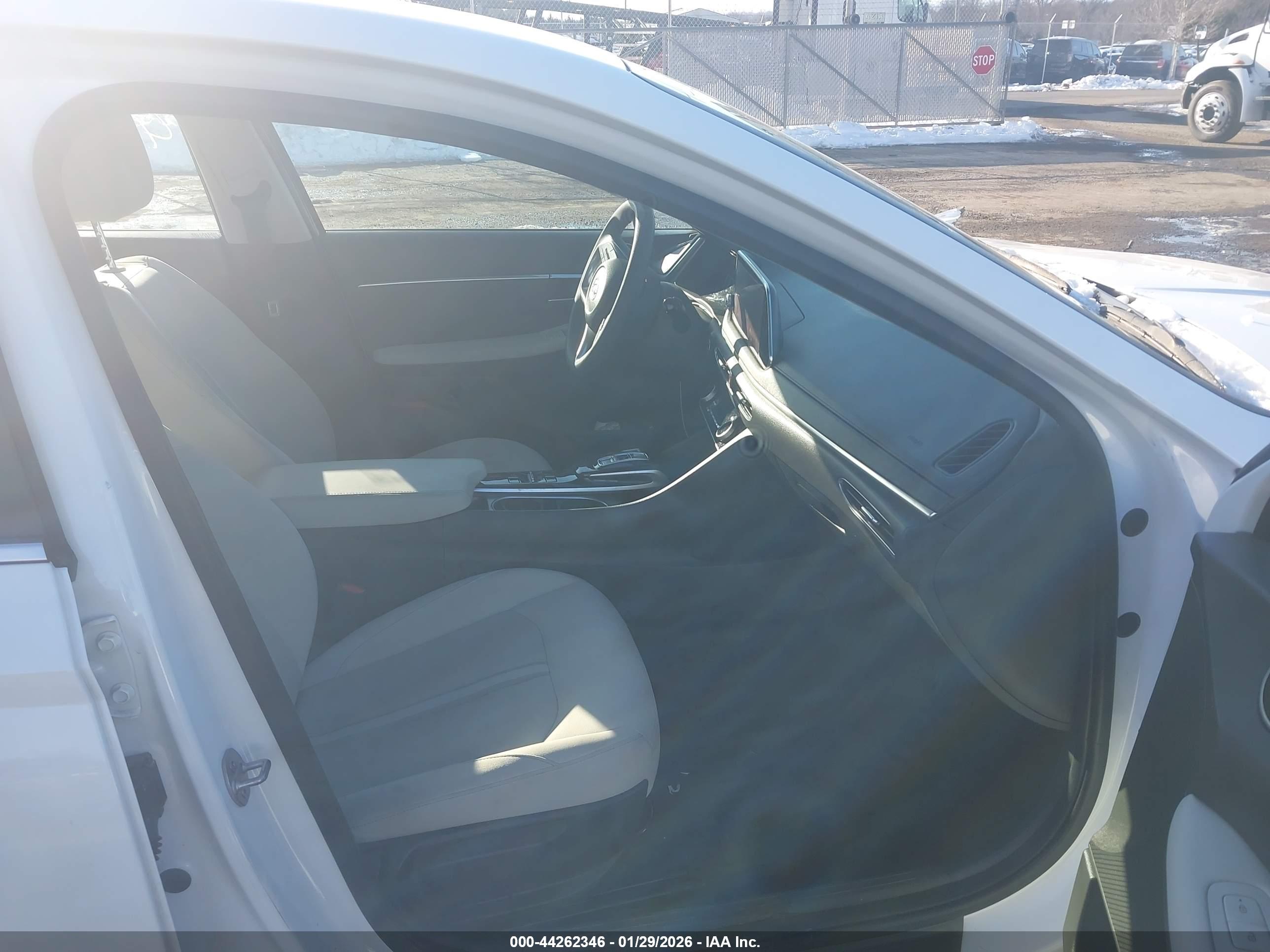 HYUNDAI SONATA image 5