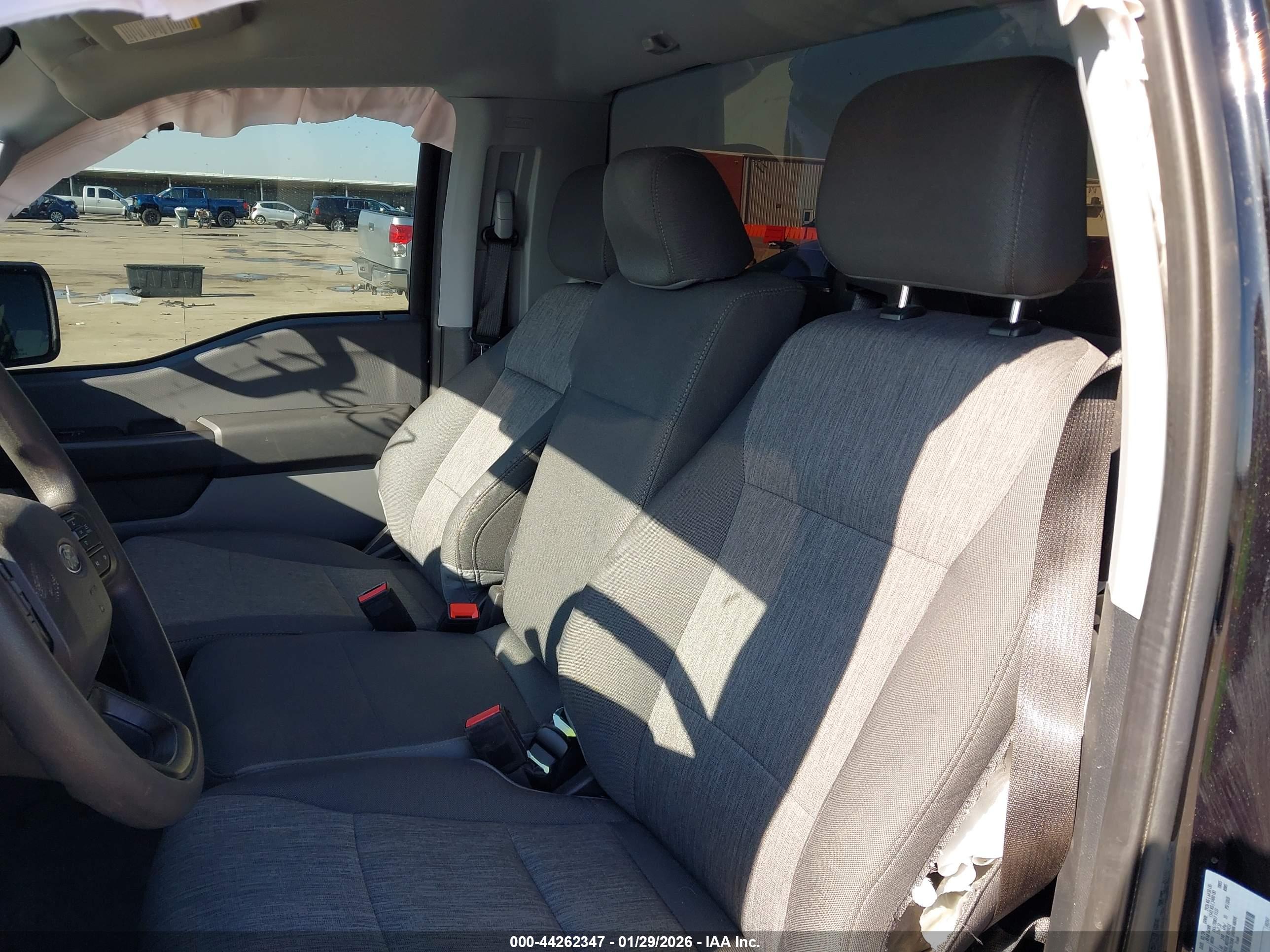 FORD F-150 image 8