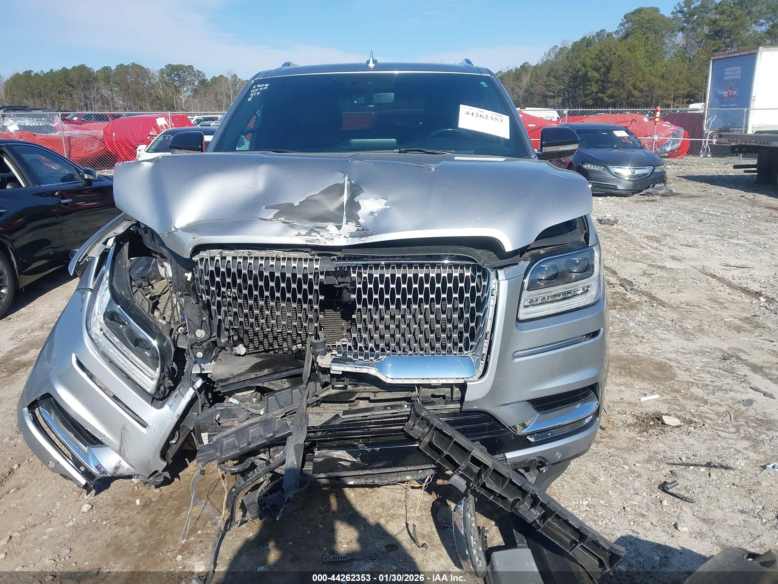 LINCOLN NAVIGATOR image 6