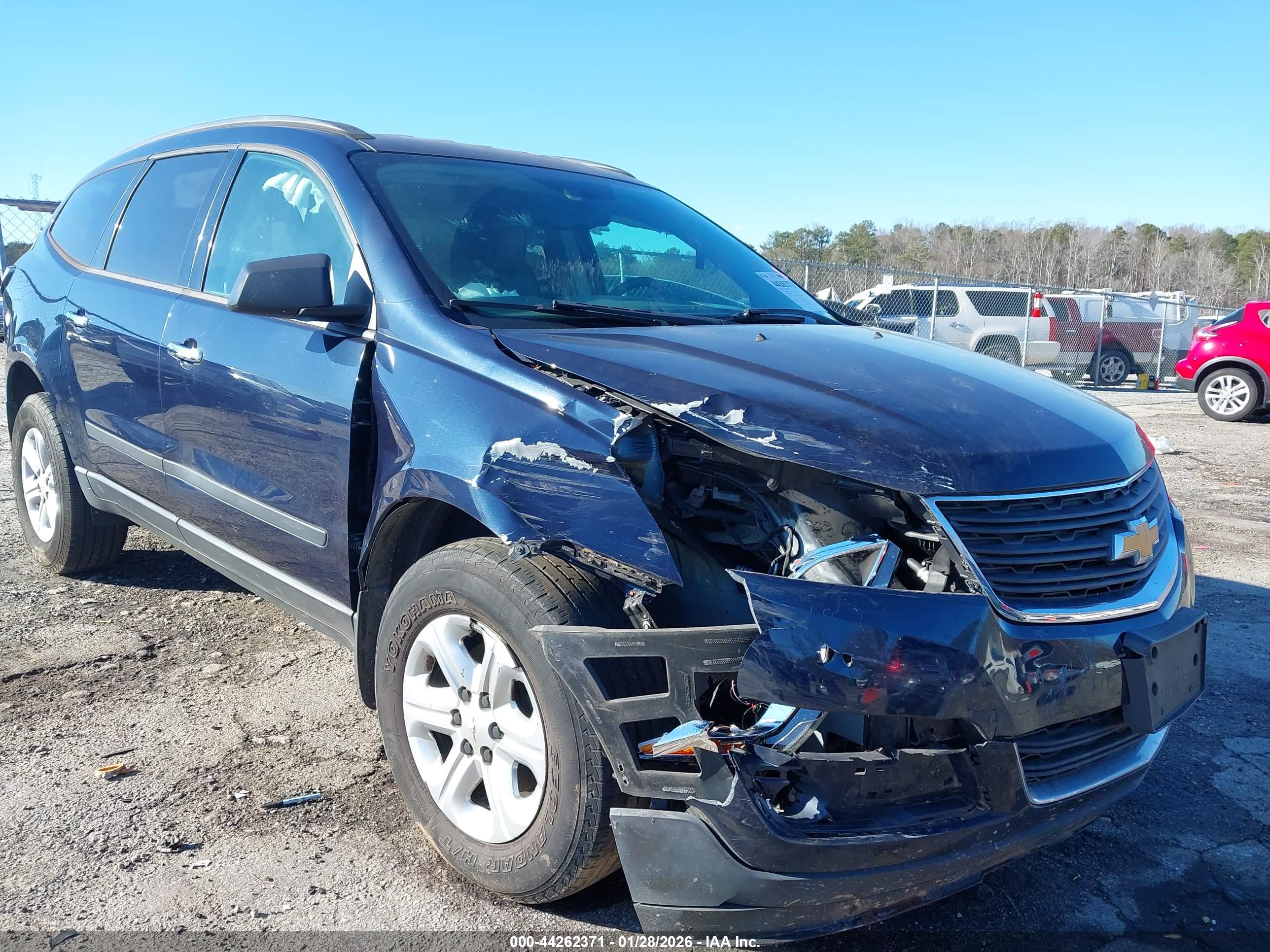 CHEVROLET TRAVERSE image 6