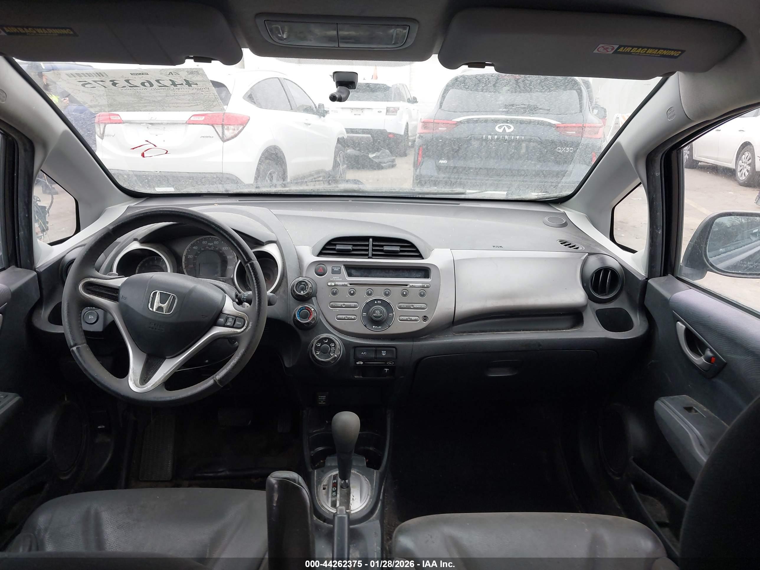 HONDA FIT image 5