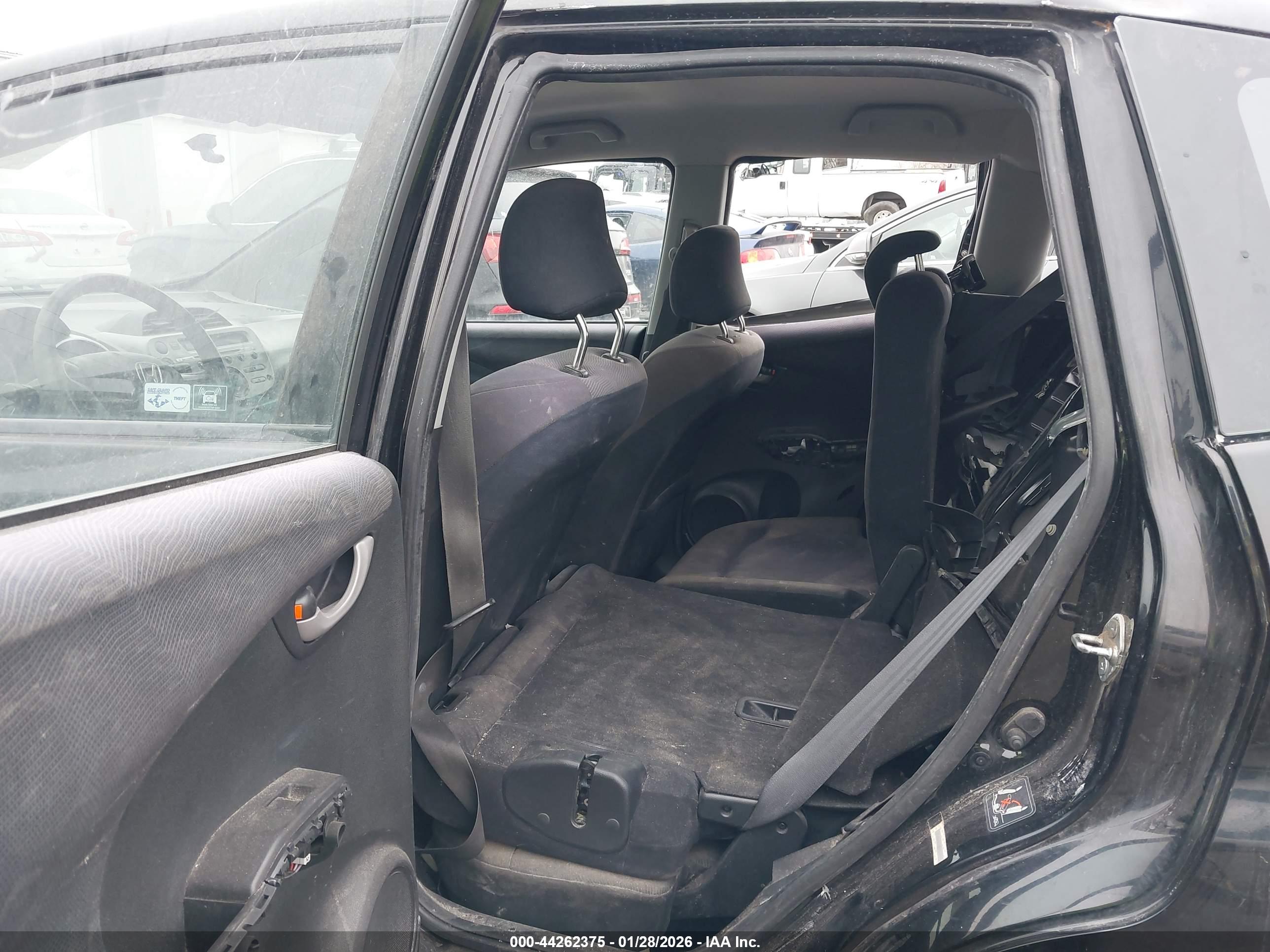 HONDA FIT image 8