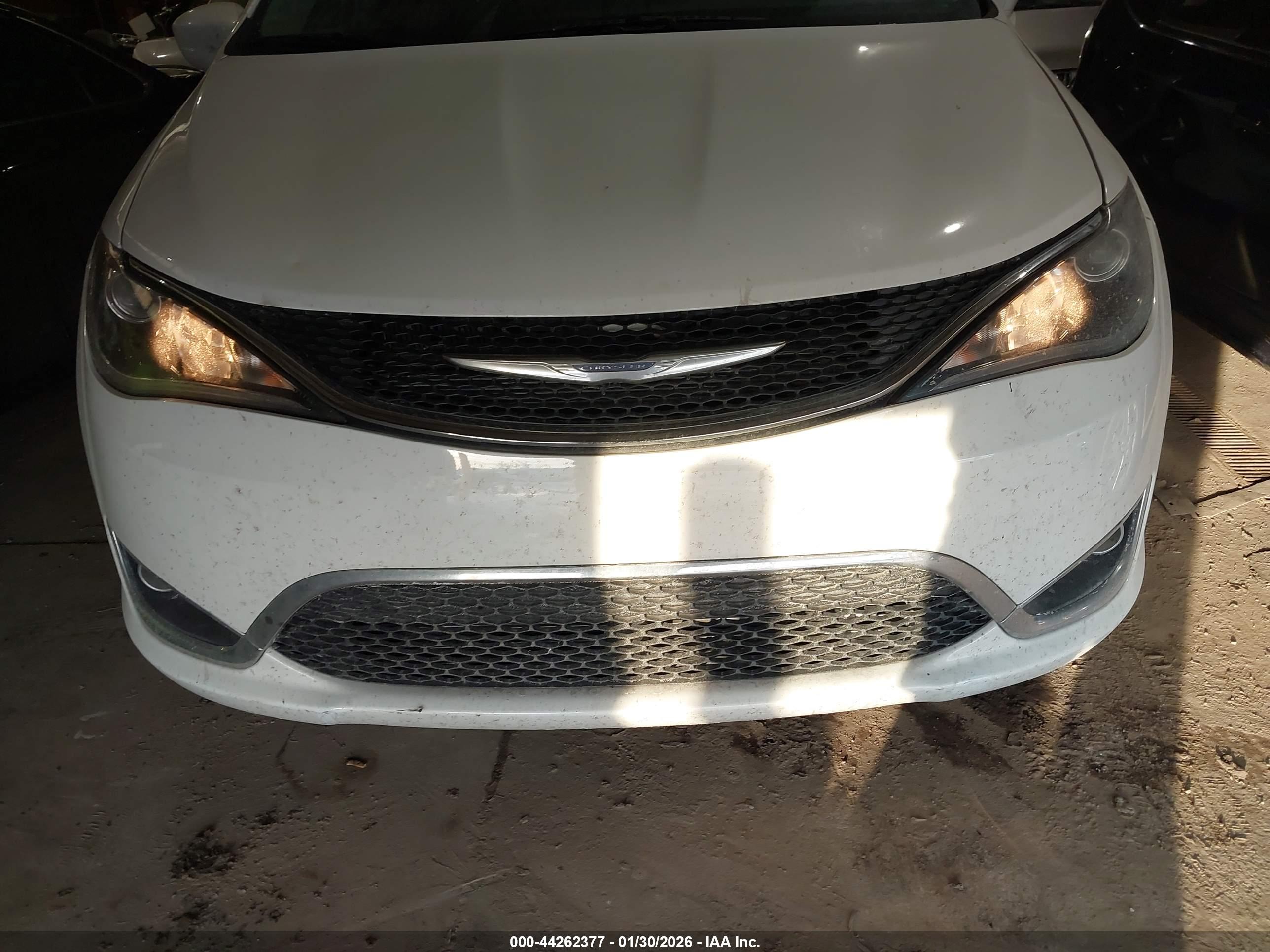 CHRYSLER PACIFICA image 6