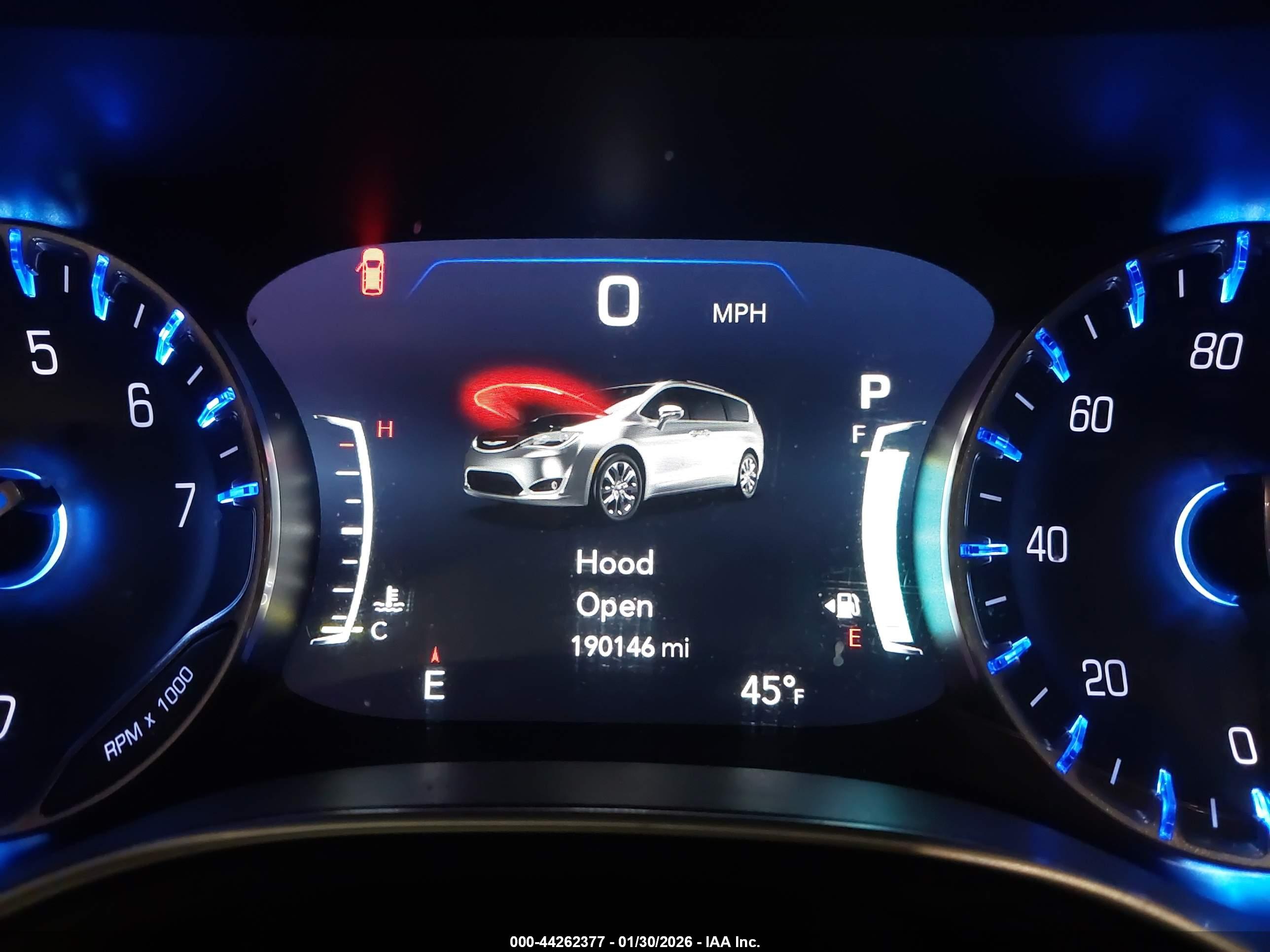CHRYSLER PACIFICA image 7