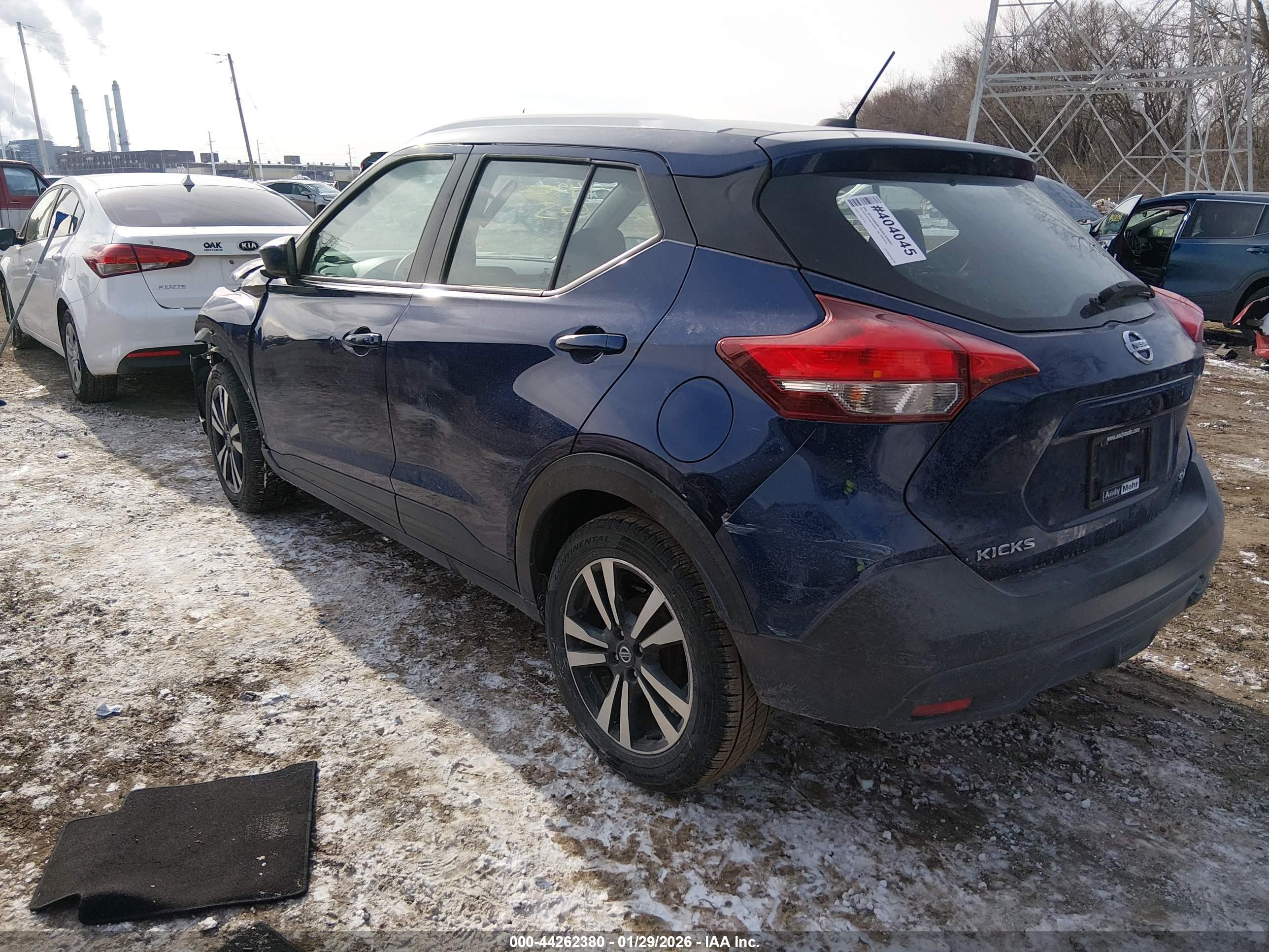 NISSAN KICKS image 3