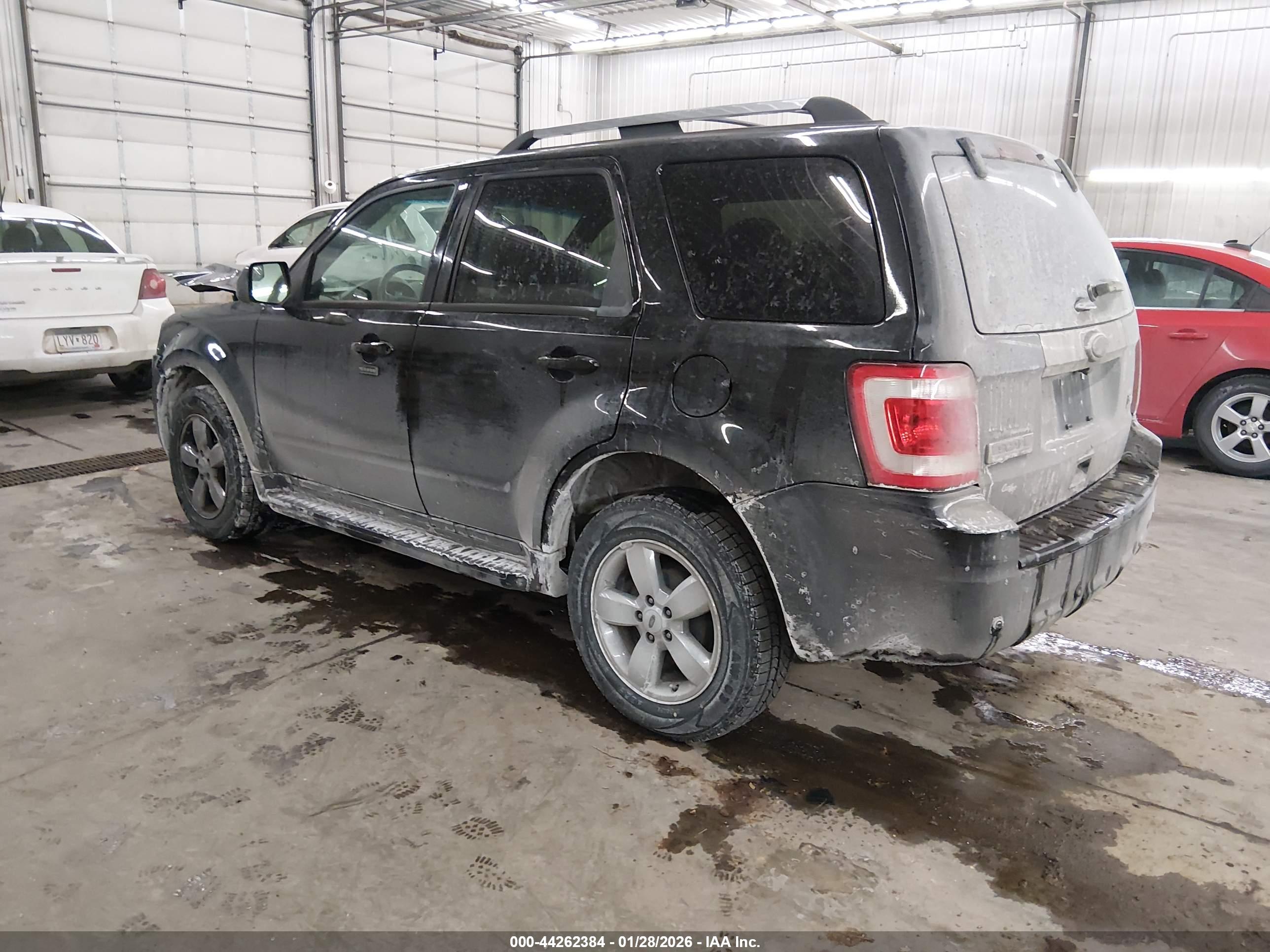 FORD ESCAPE image 3