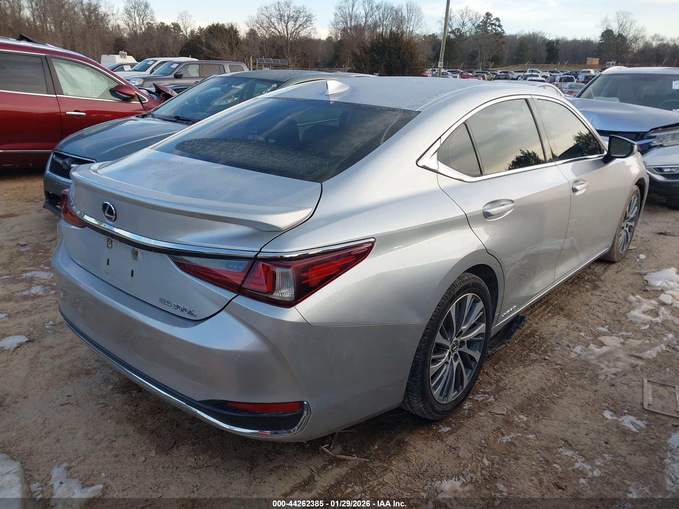 LEXUS ES image 4