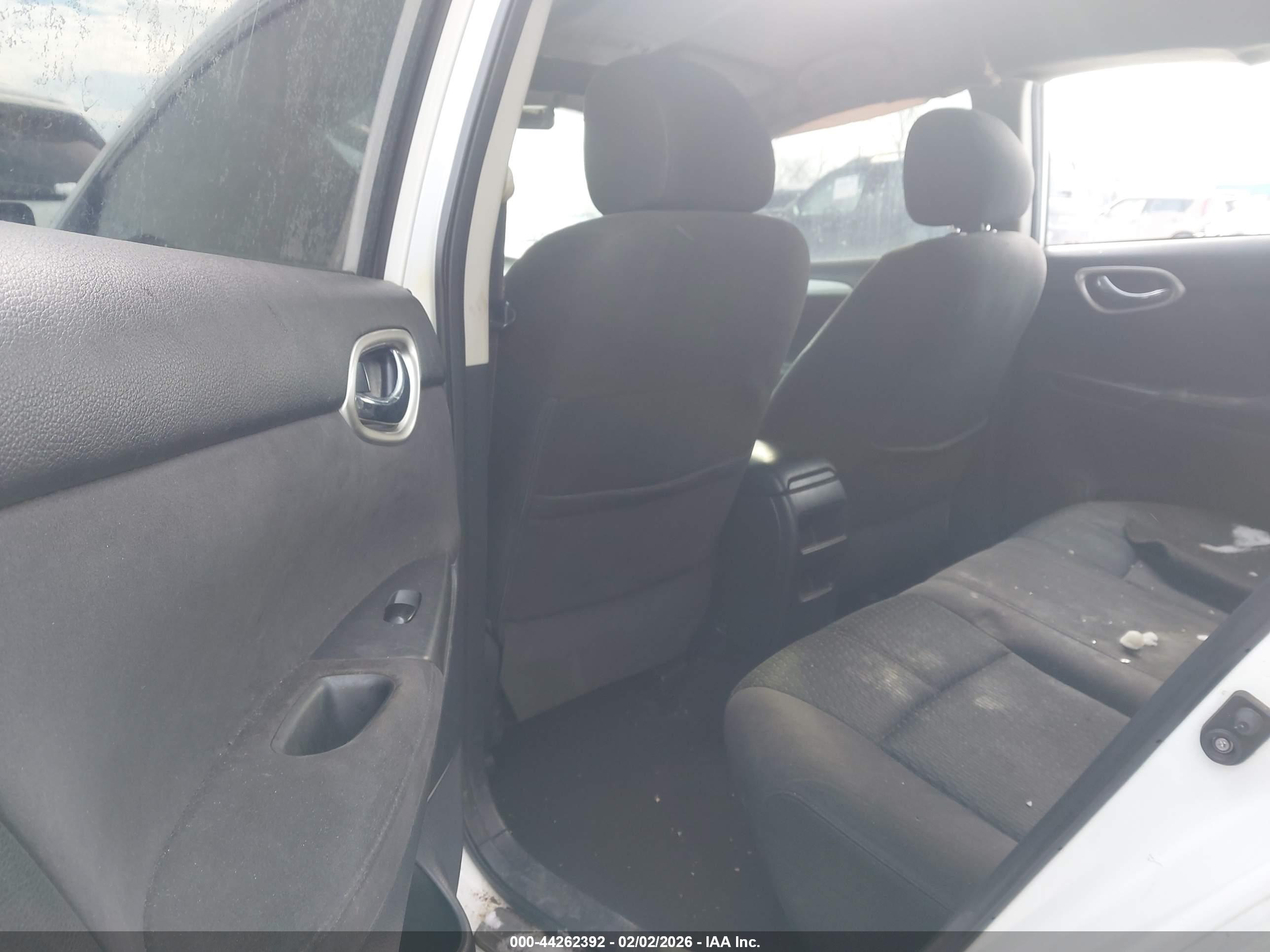 NISSAN SENTRA image 8