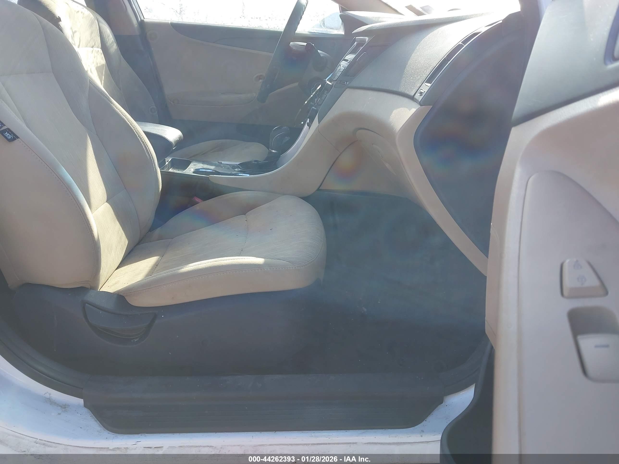 HYUNDAI SONATA image 5