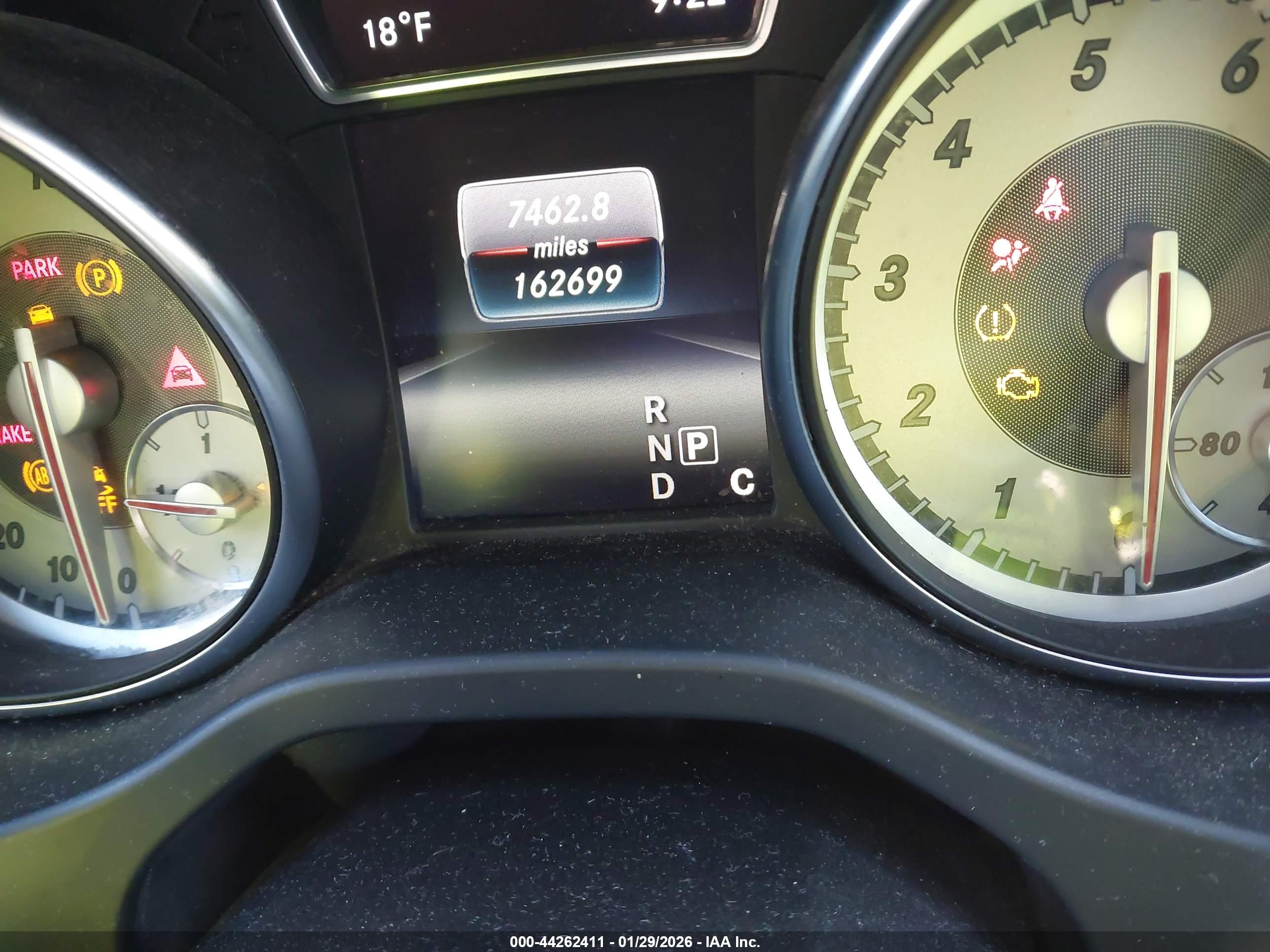 MERCEDES-BENZ GLA image 7