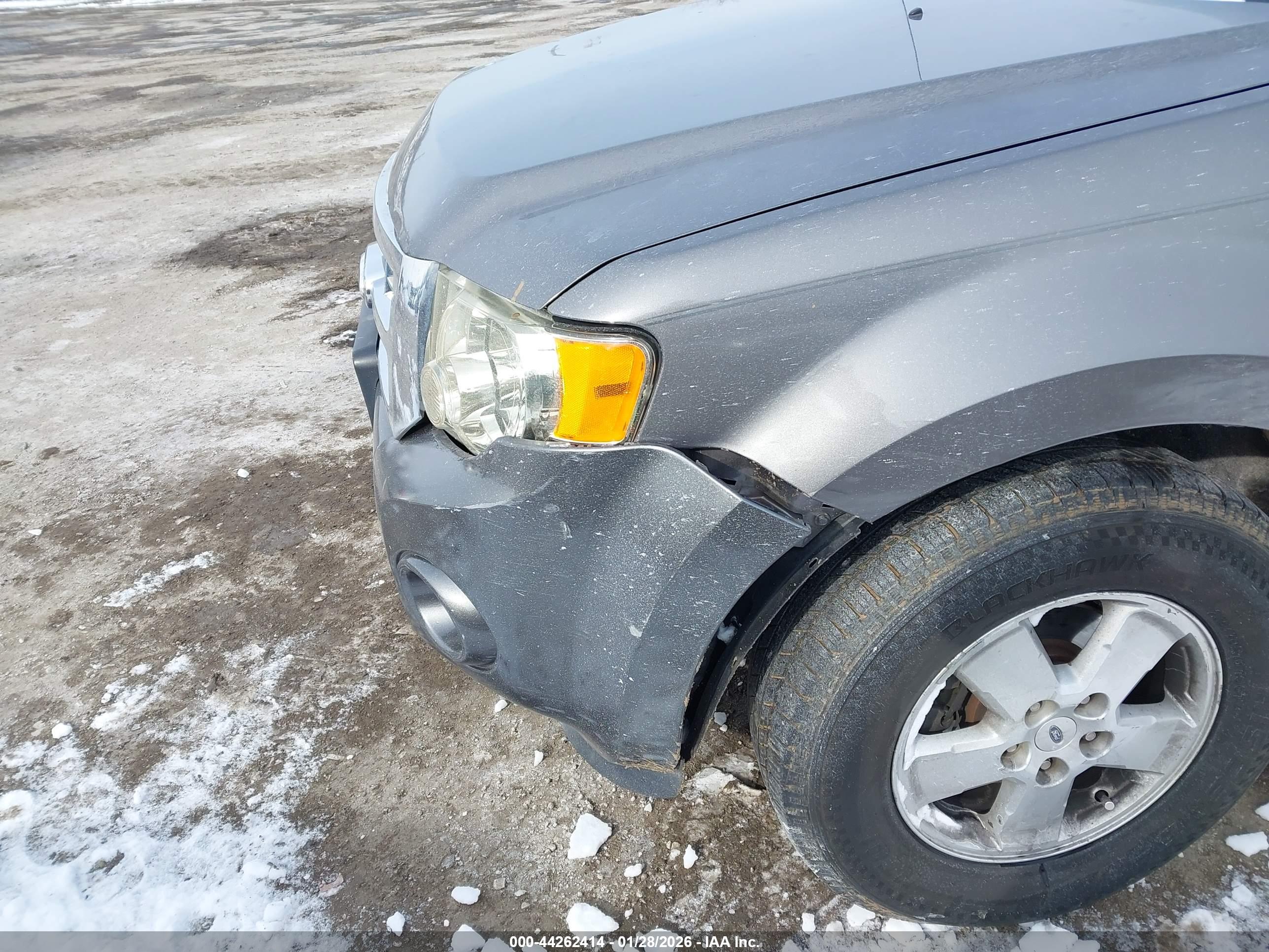 FORD ESCAPE image 6