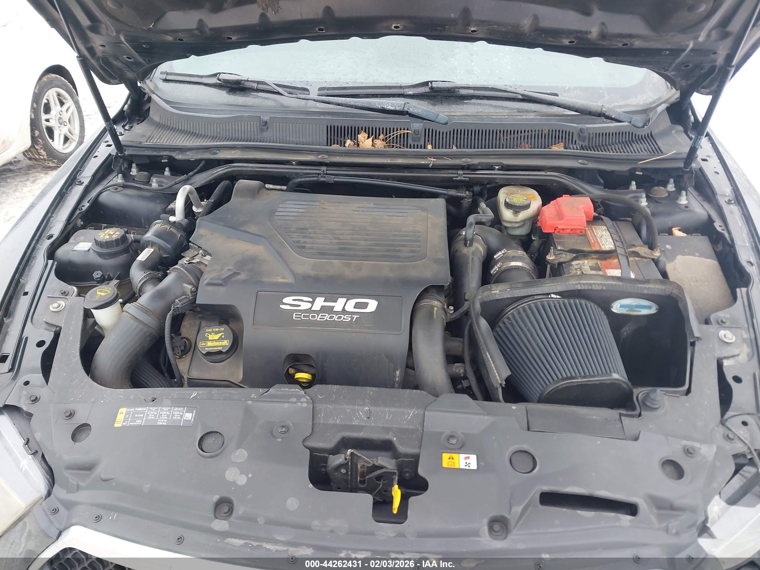 FORD TAURUS image 10
