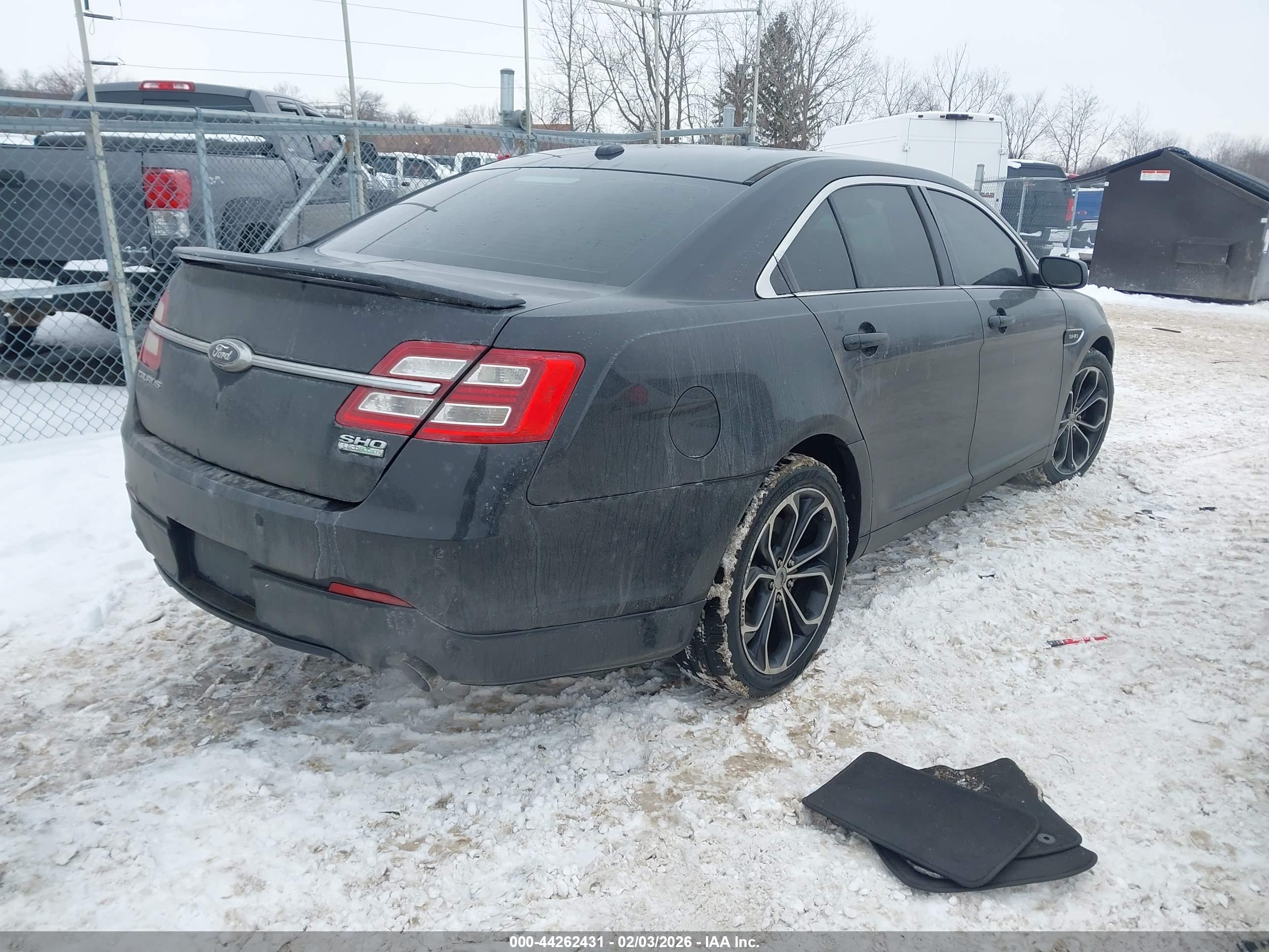 FORD TAURUS image 4