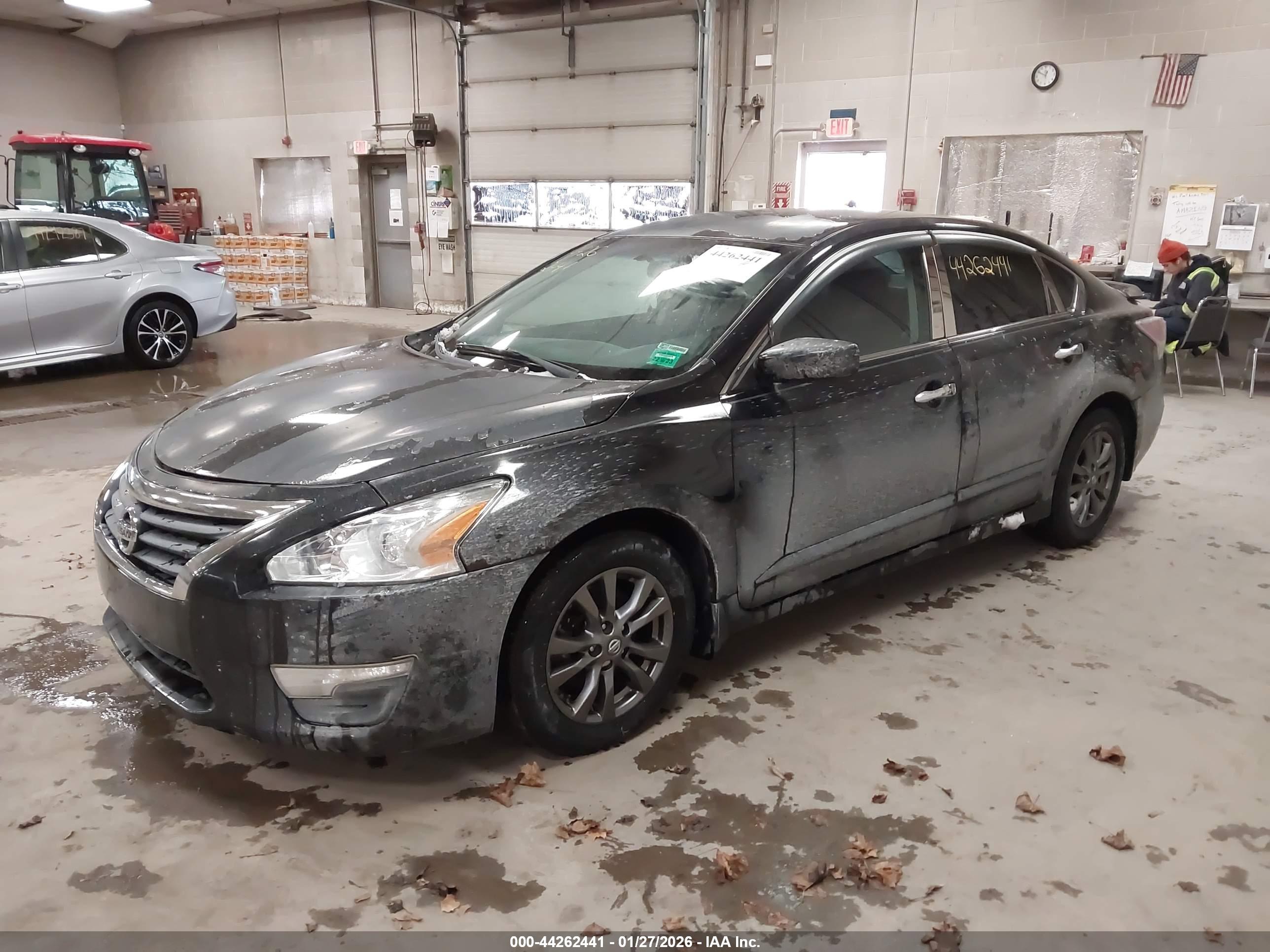 NISSAN ALTIMA image 2