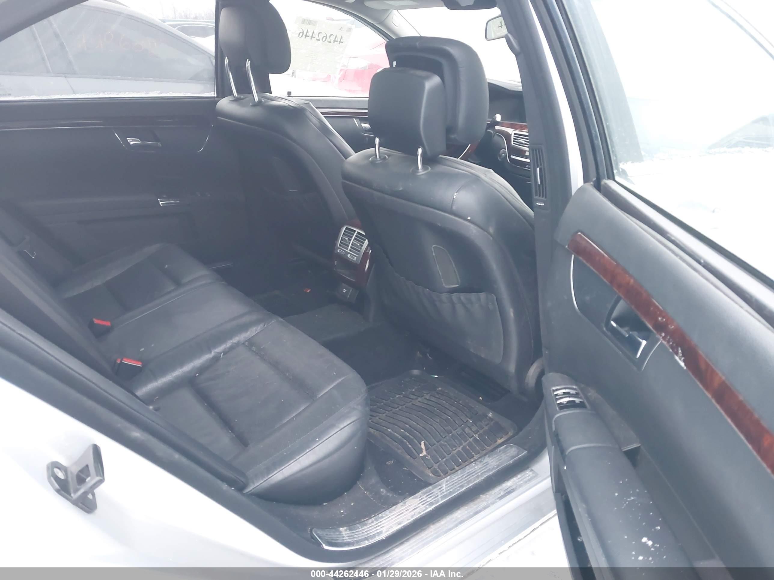 MERCEDES-BENZ S image 8