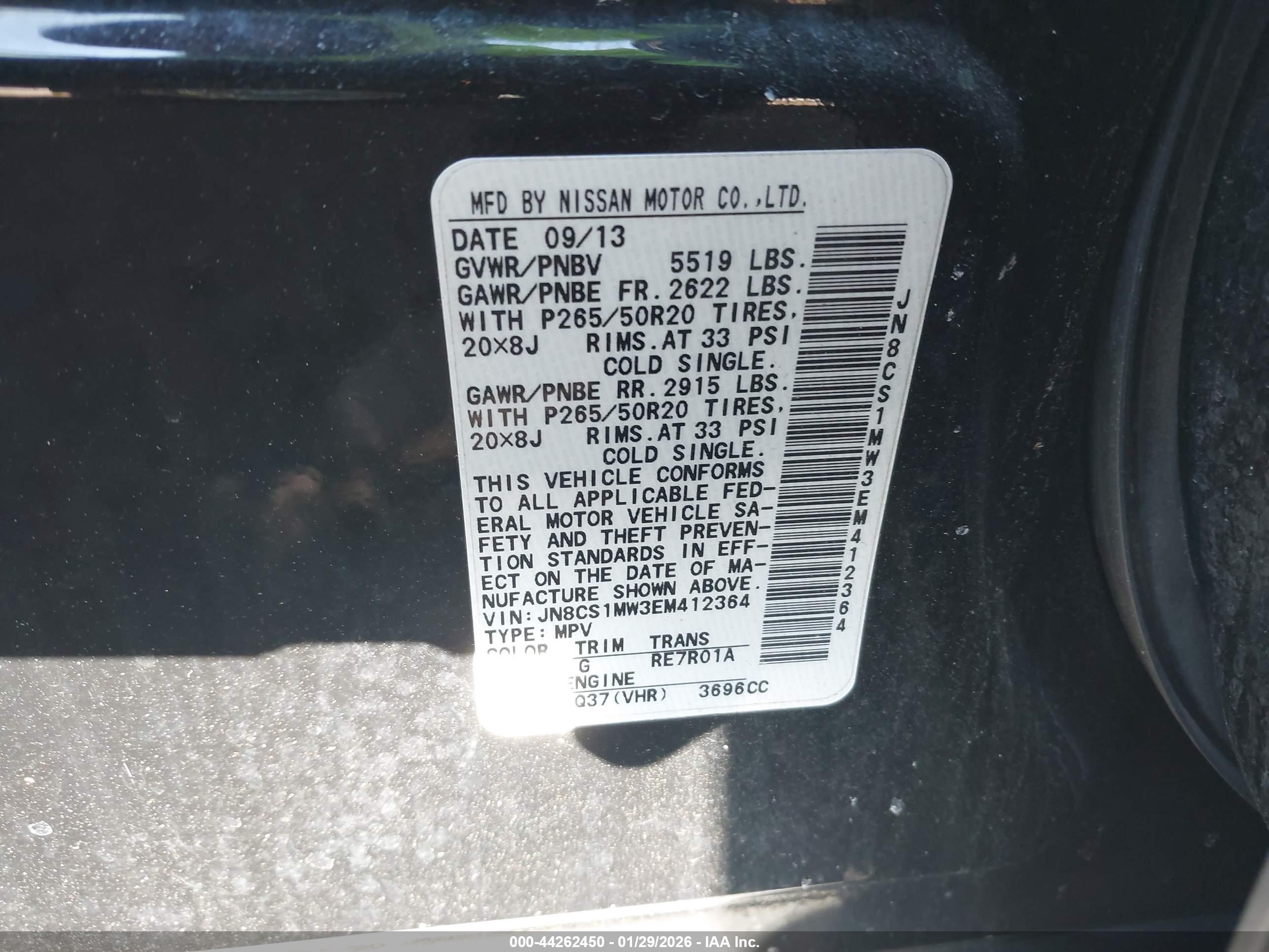 INFINITI QX70 image 9