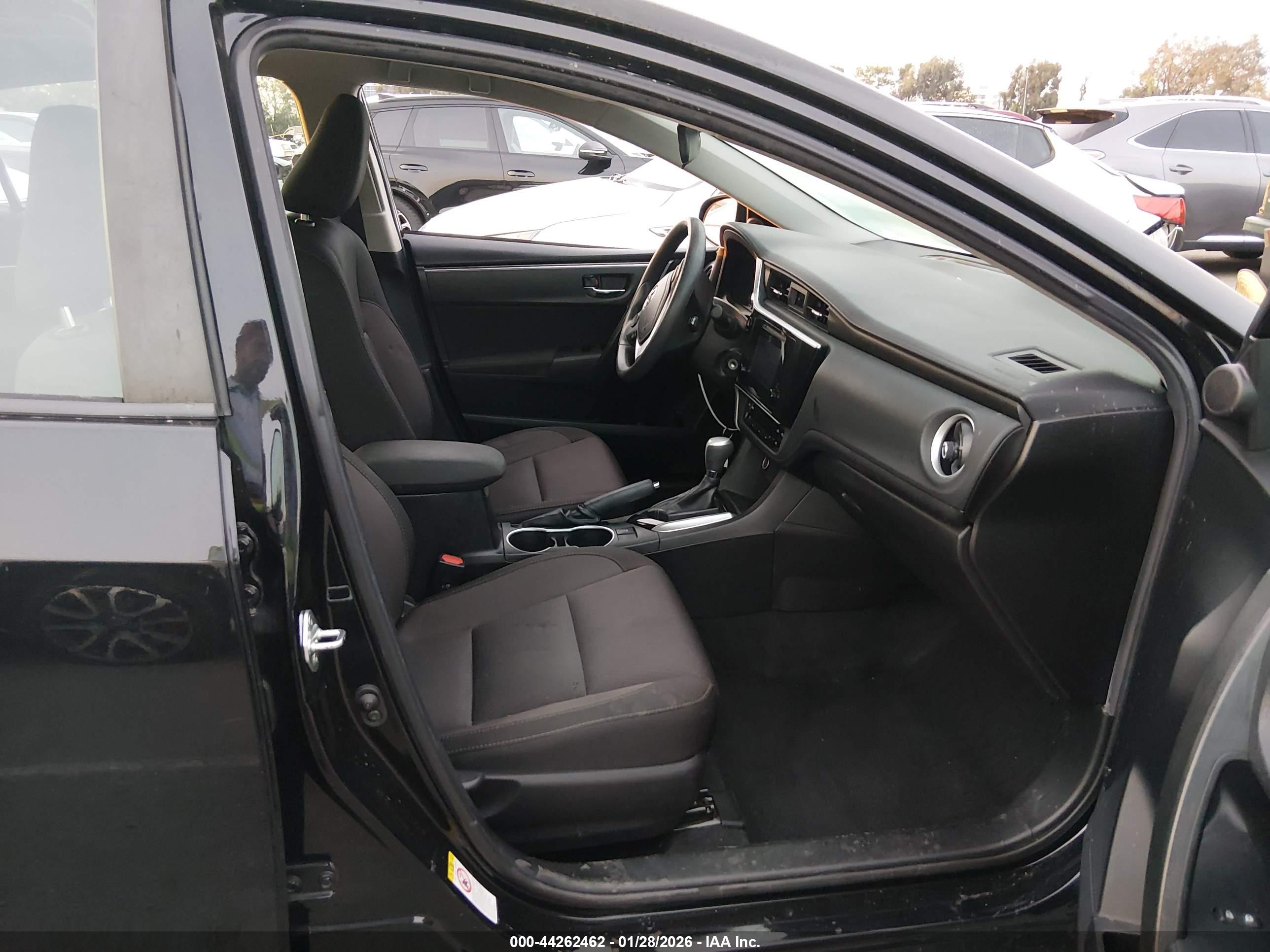 TOYOTA COROLLA image 5