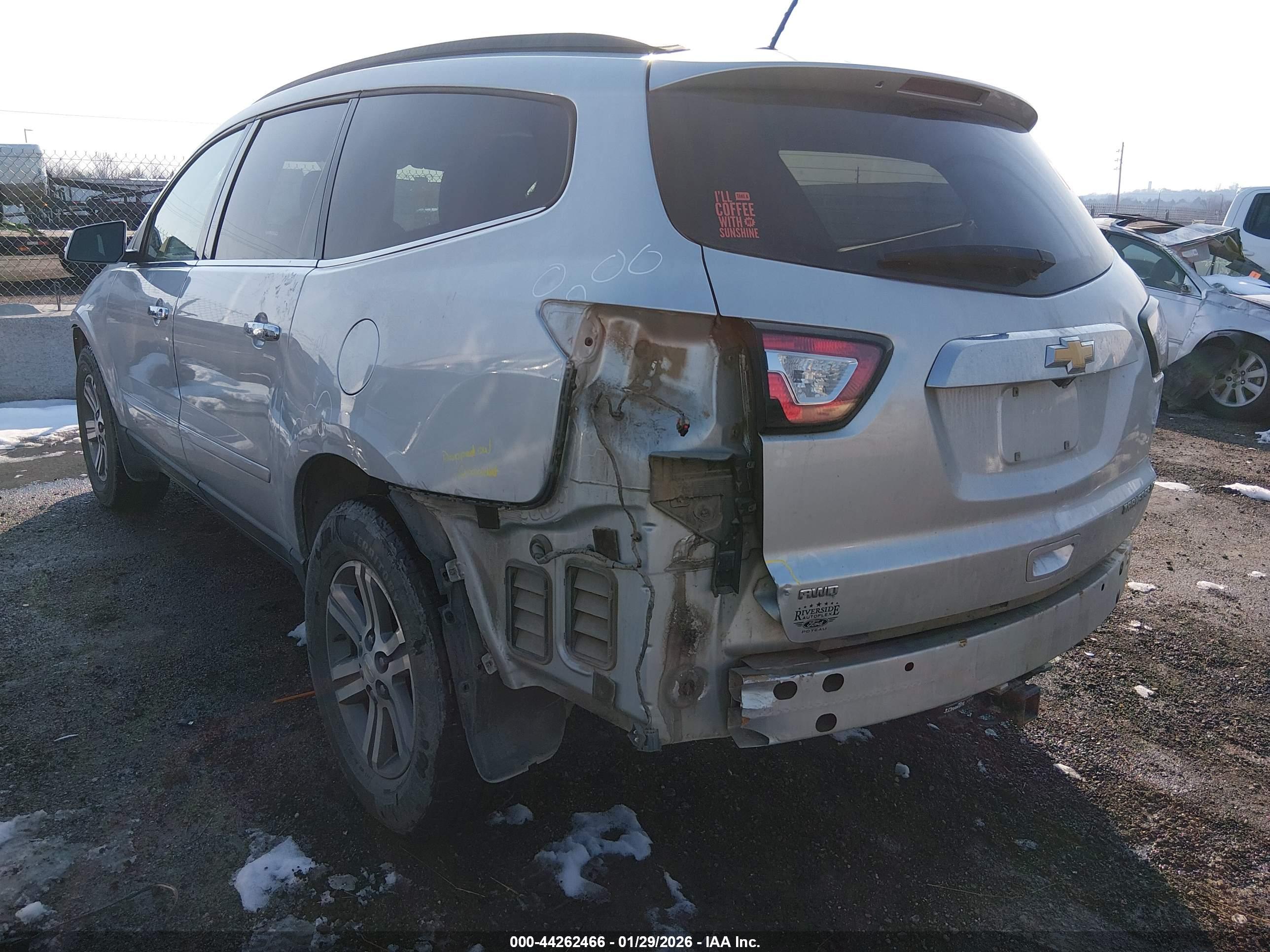 CHEVROLET TRAVERSE image 3