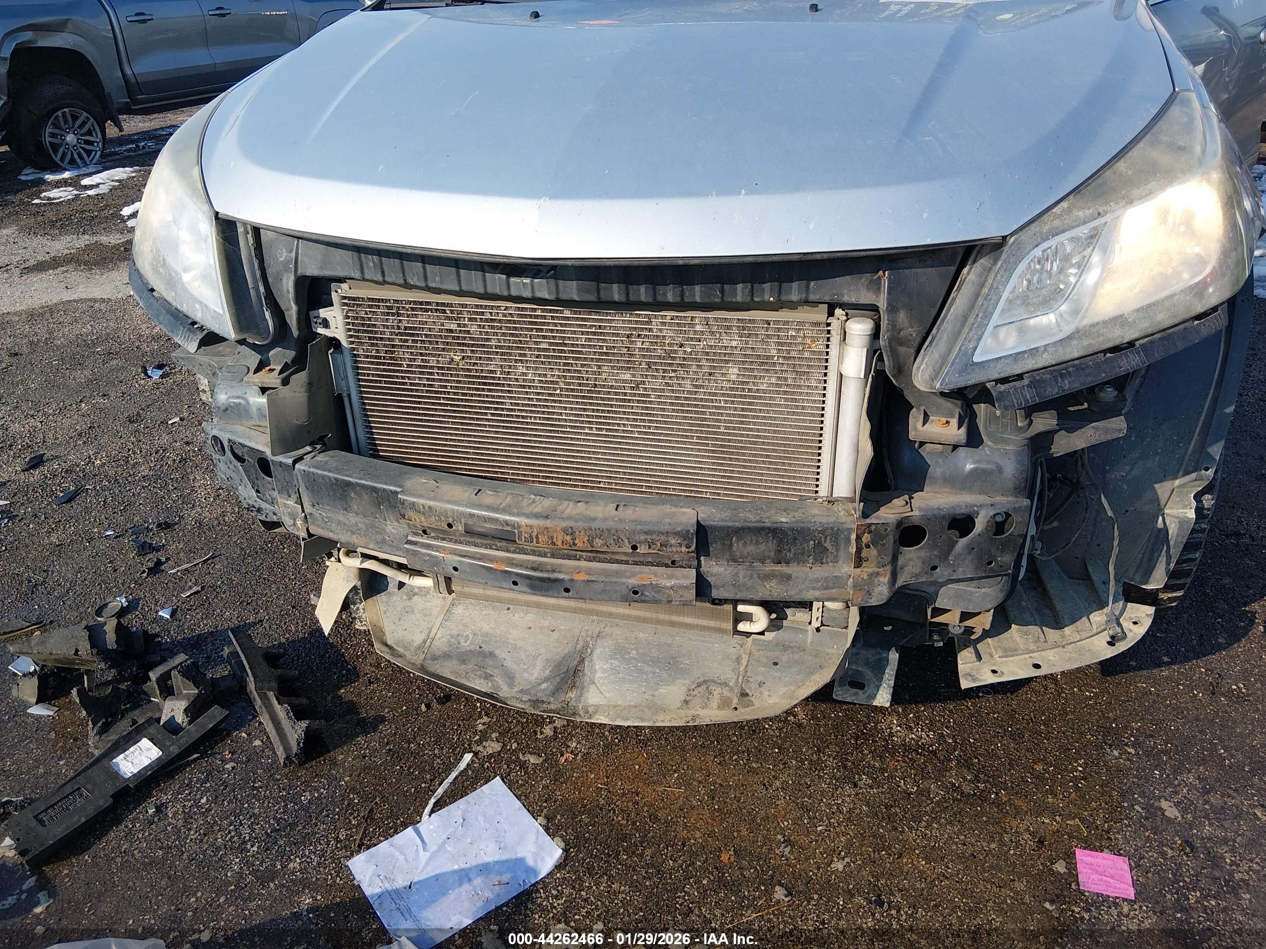 CHEVROLET TRAVERSE image 6