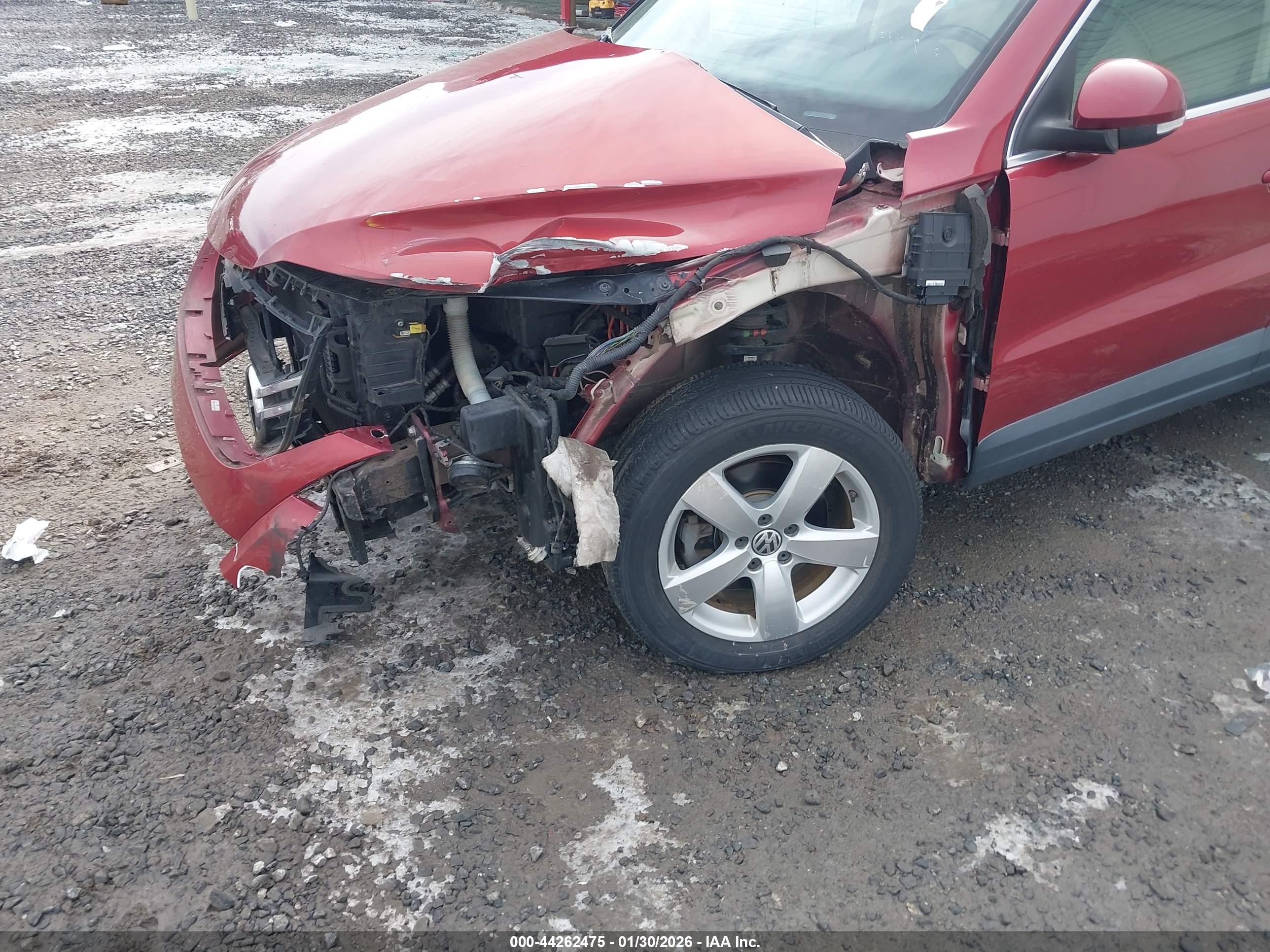 VOLKSWAGEN TIGUAN image 6