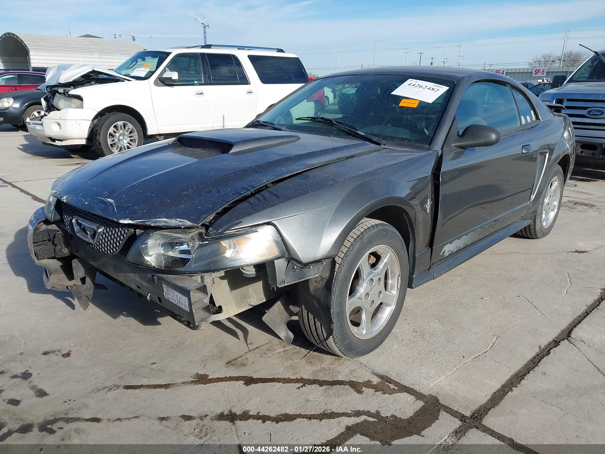 FORD MUSTANG image 2