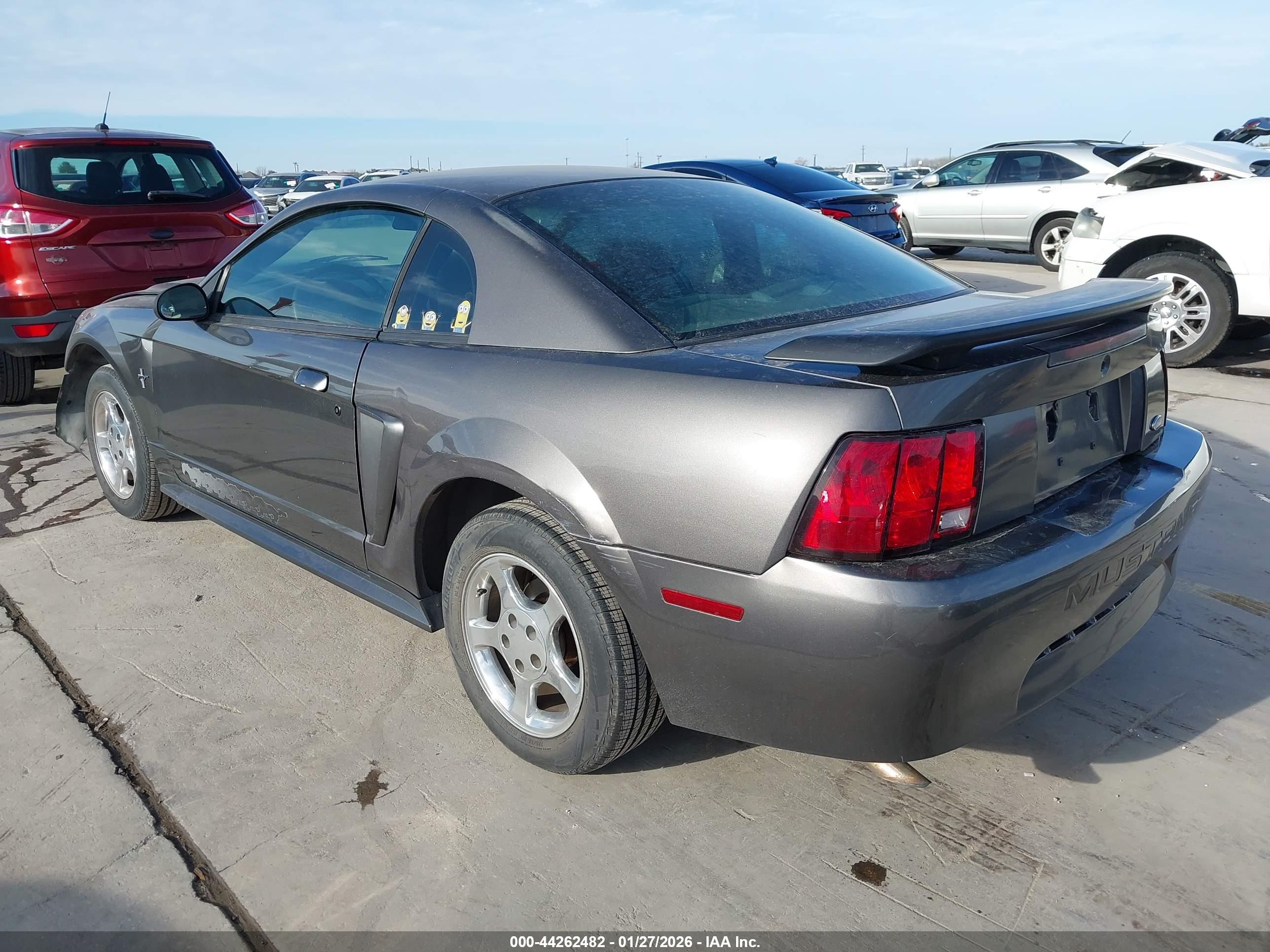 FORD MUSTANG image 3