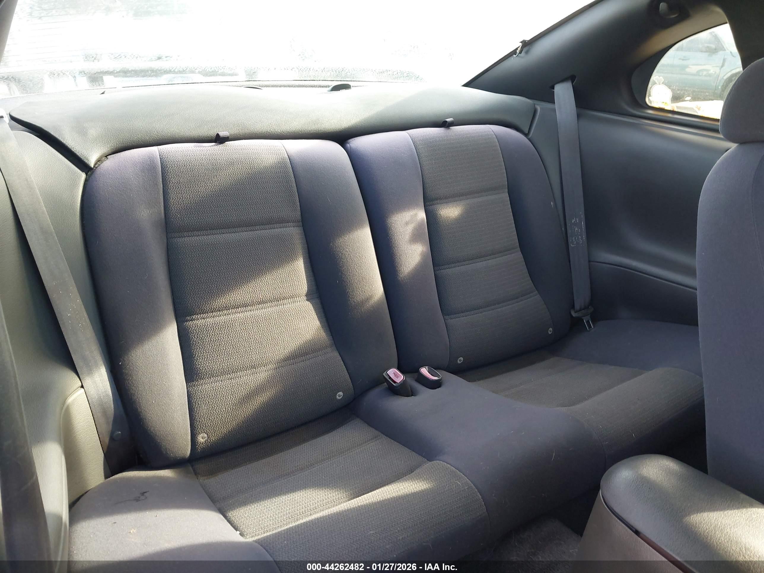 FORD MUSTANG image 8