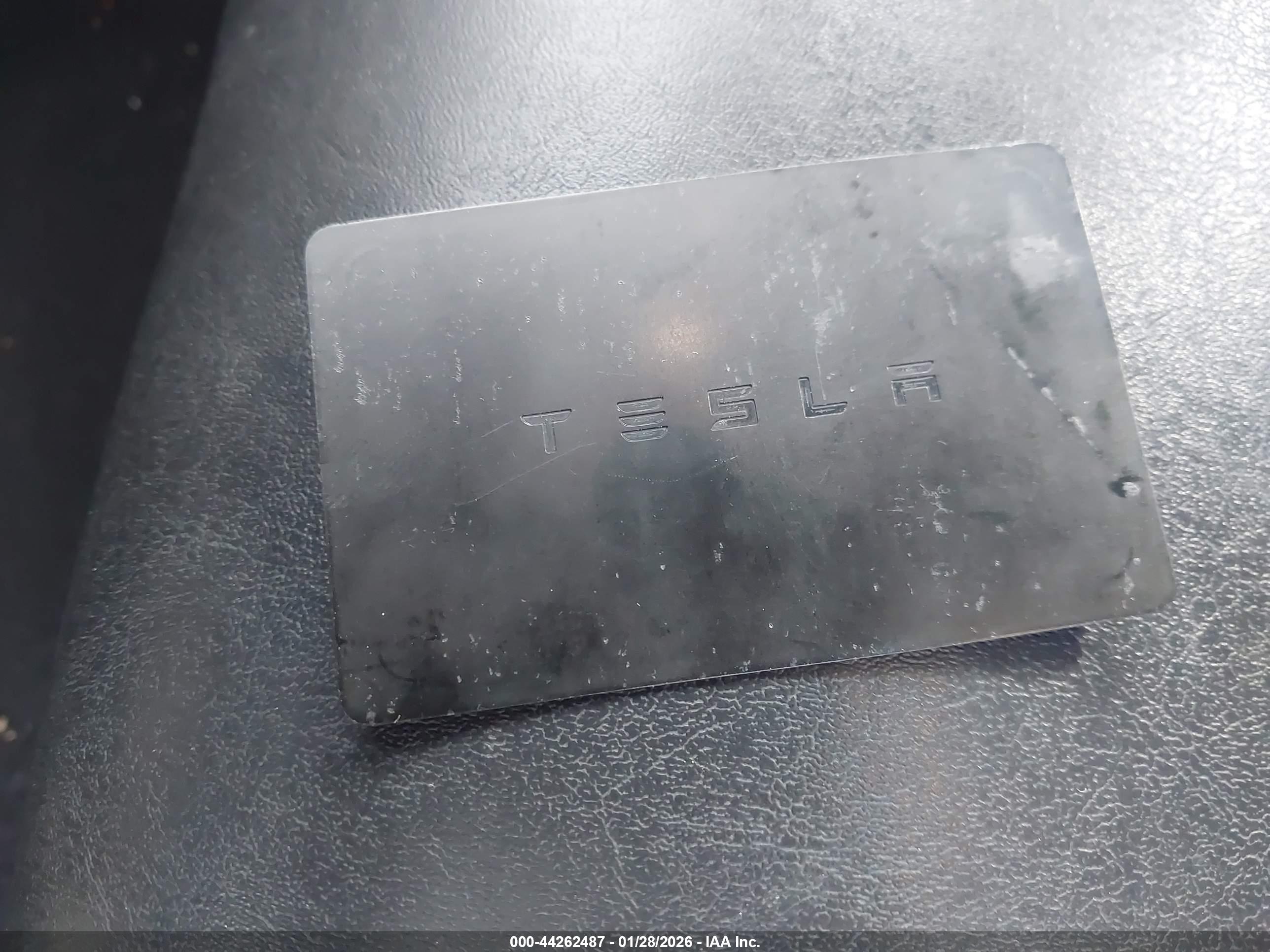 TESLA MODEL image 11