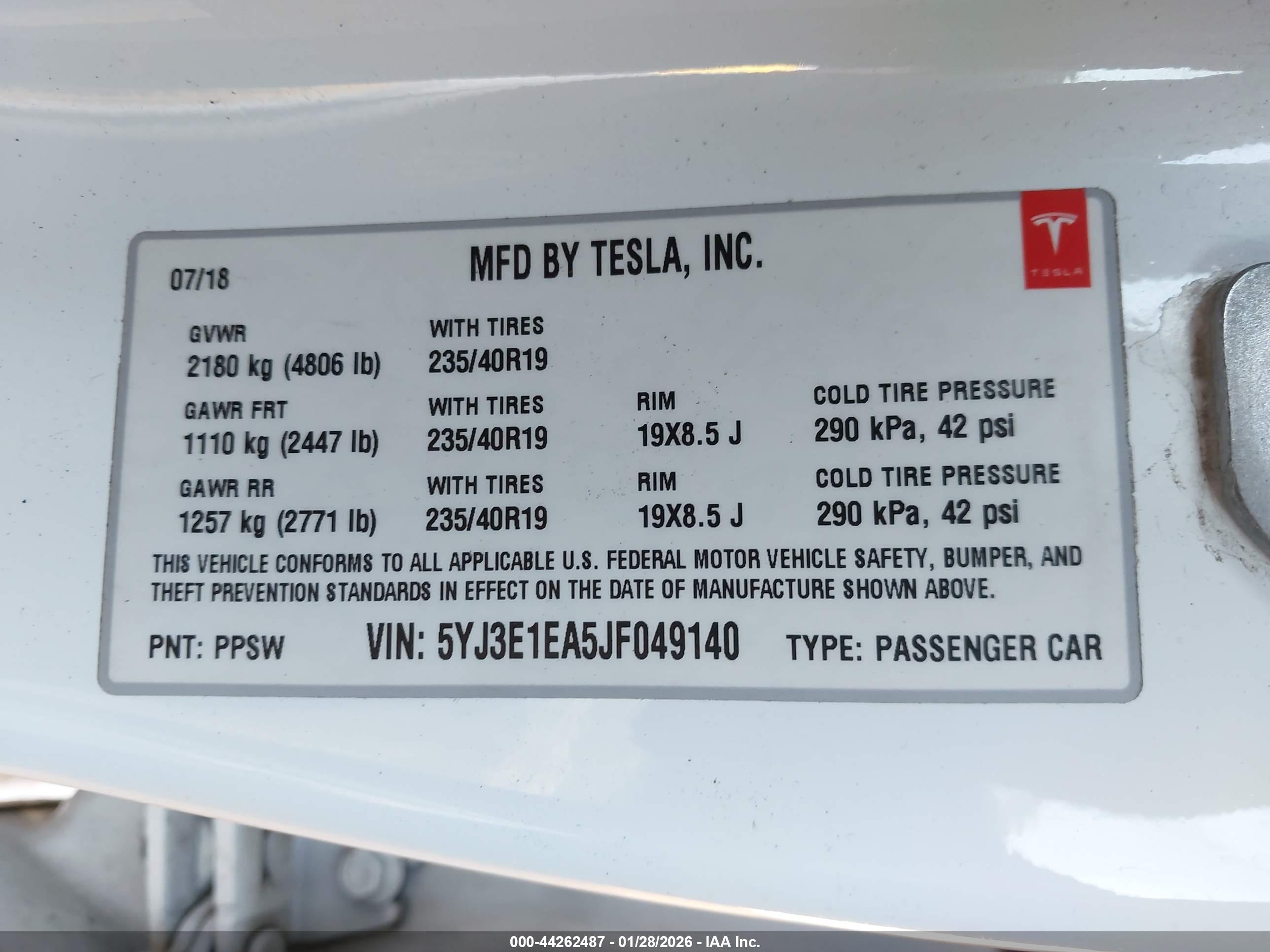 TESLA MODEL image 9