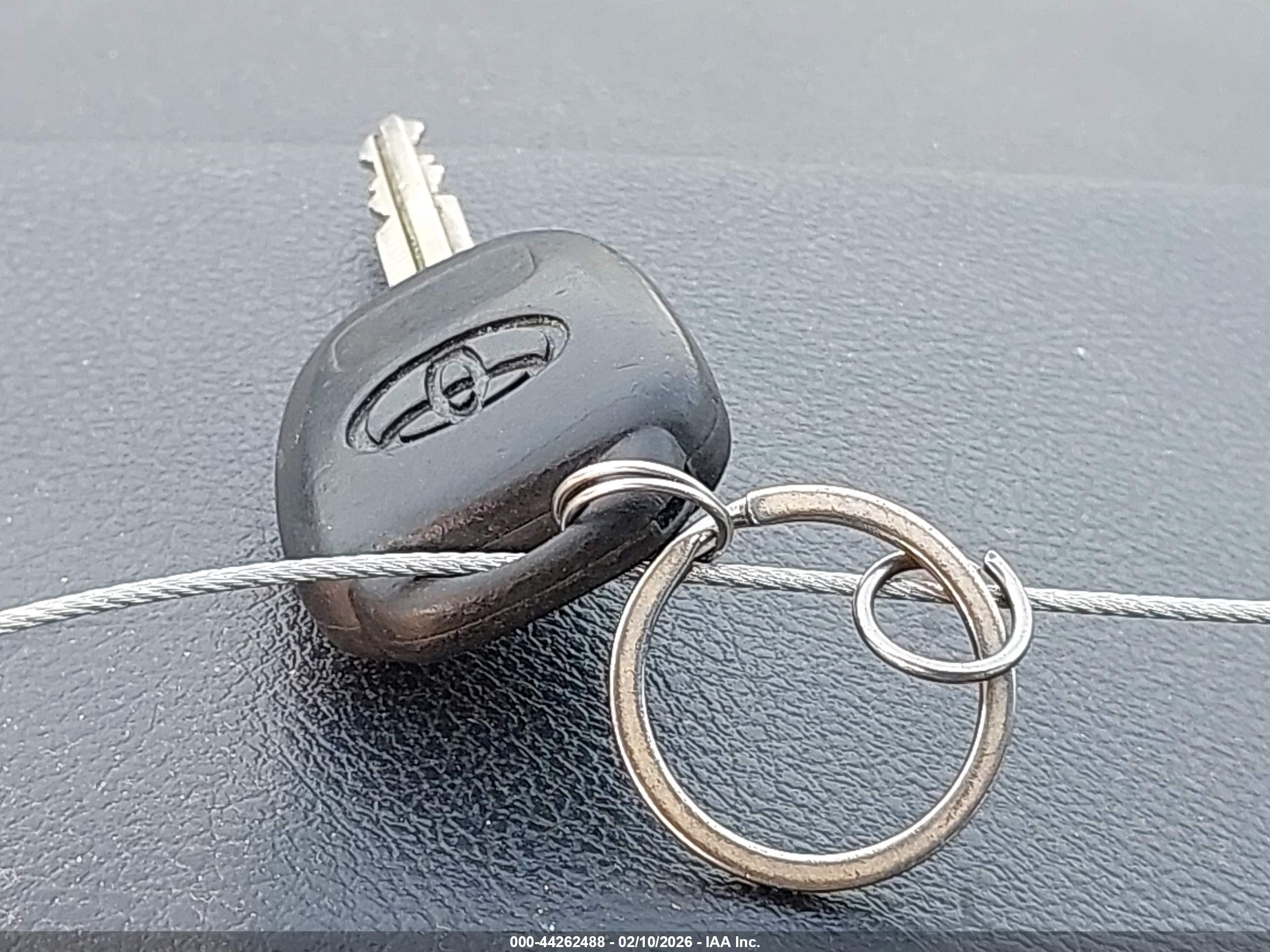 TOYOTA CAMRY image 11