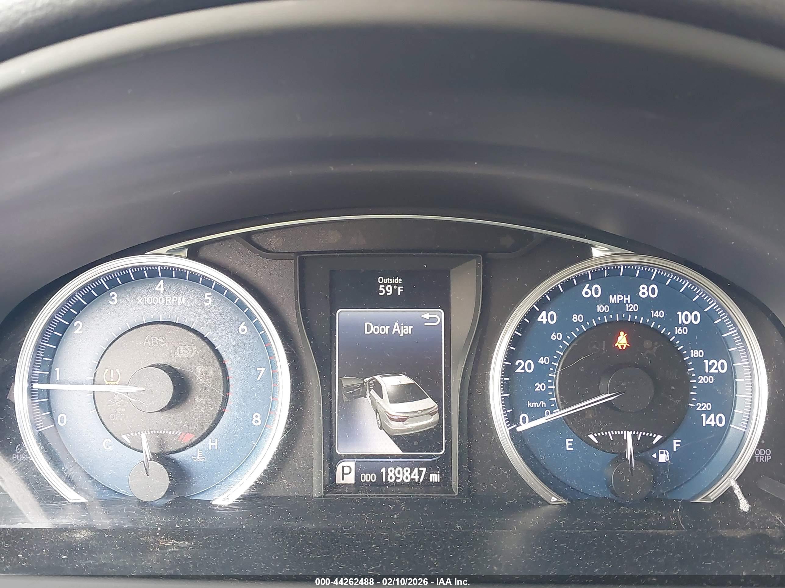 TOYOTA CAMRY image 7
