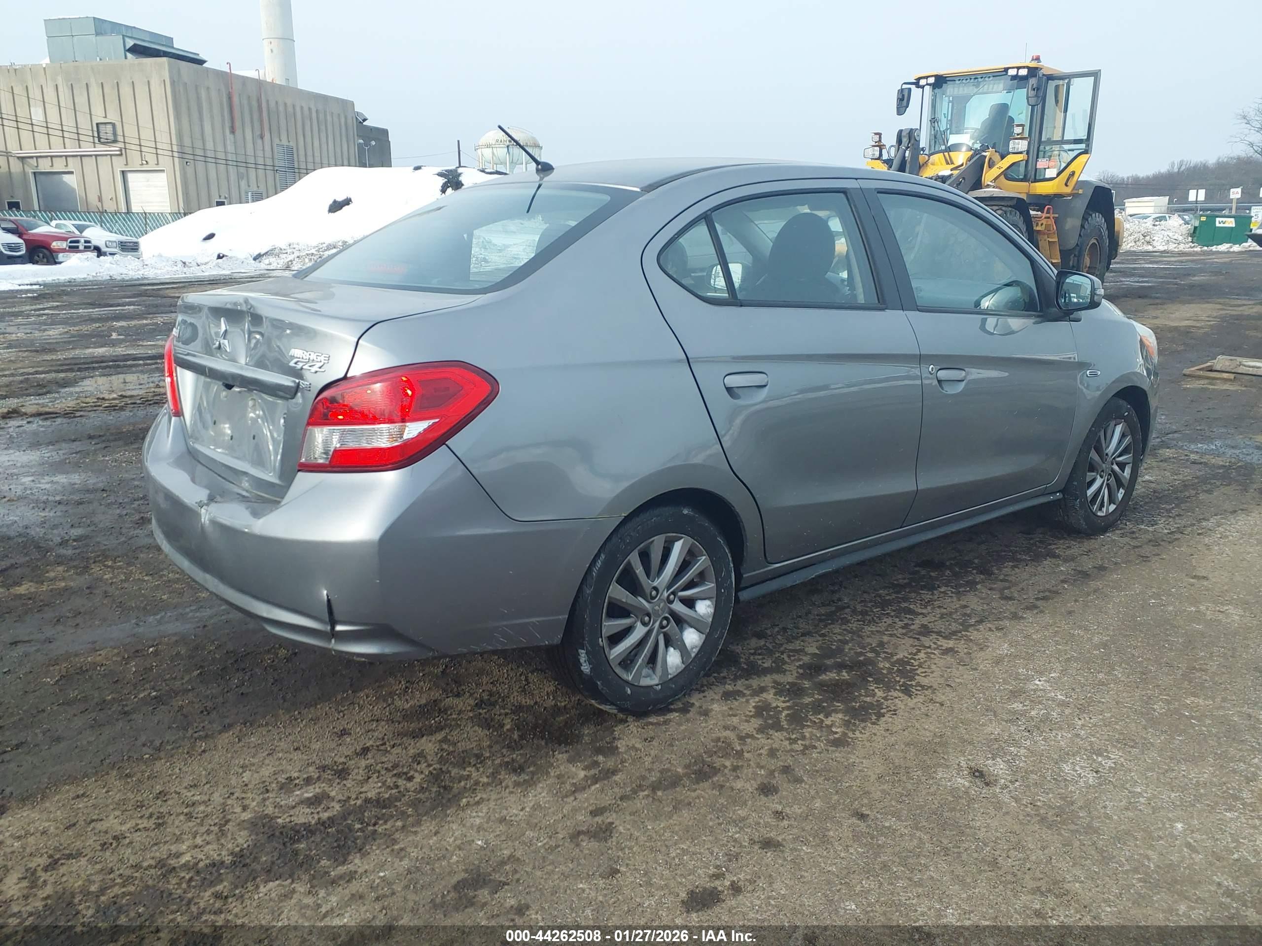 MITSUBISHI MIRAGE image 4