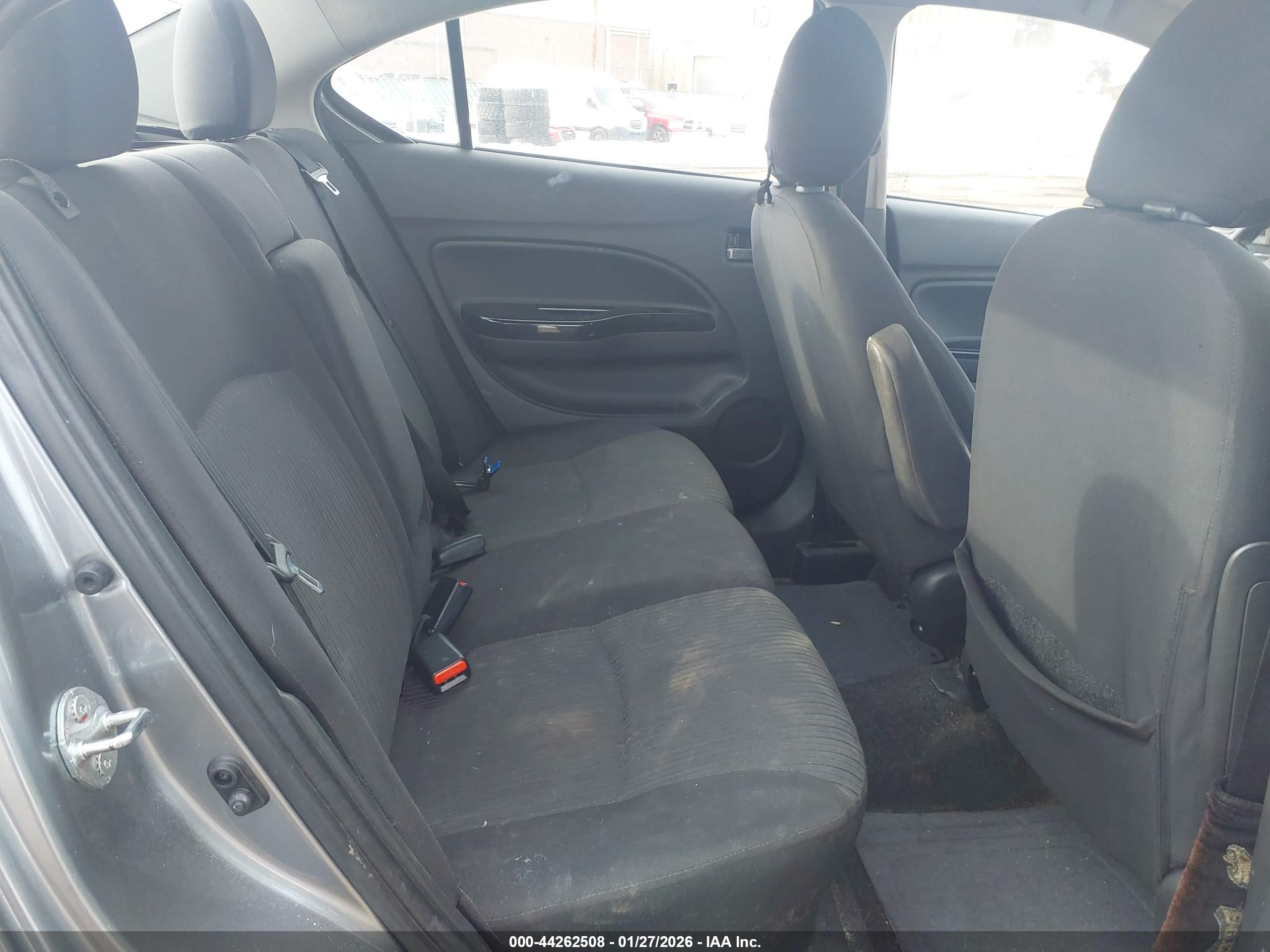 MITSUBISHI MIRAGE image 8