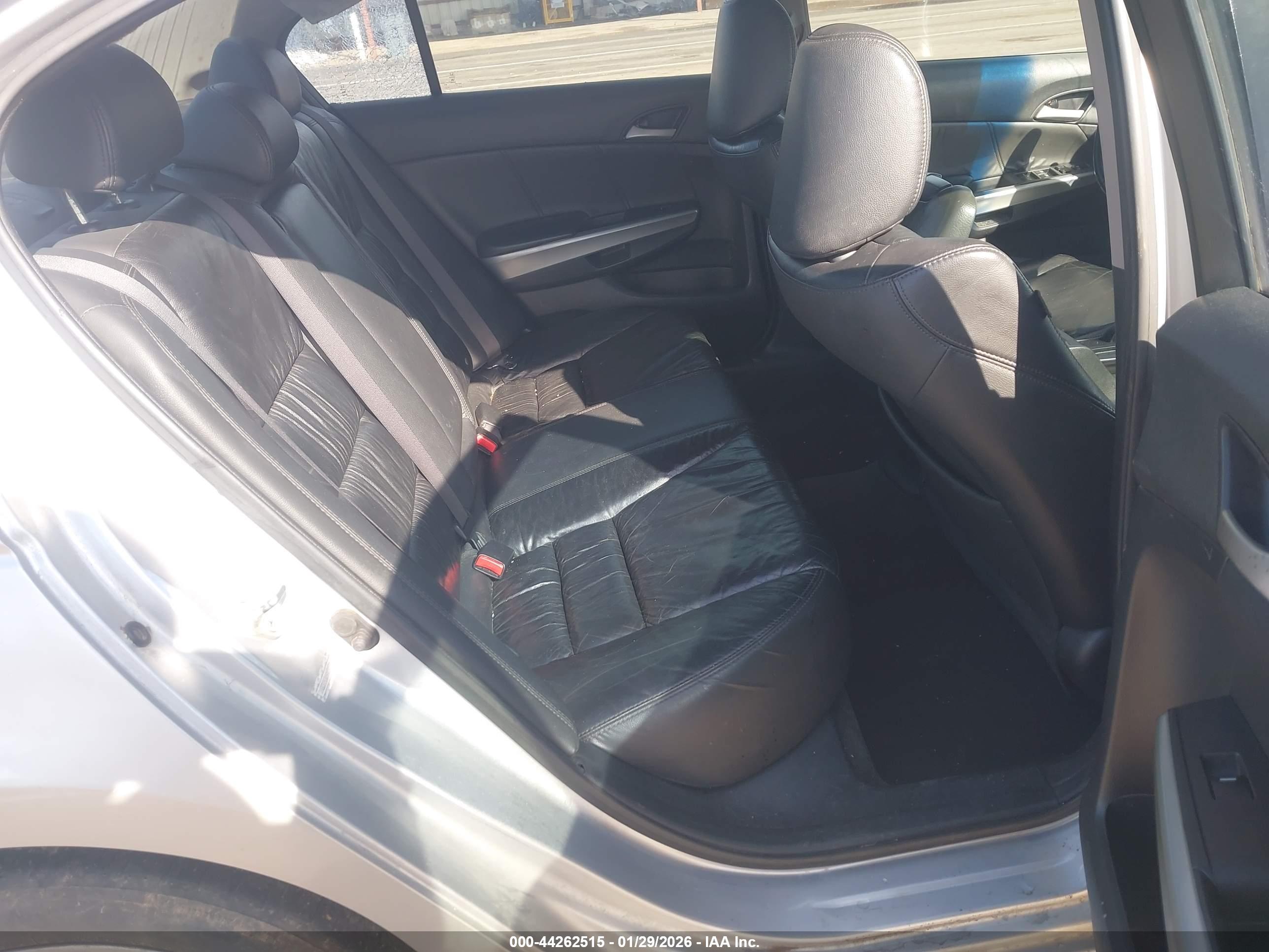 HONDA ACCORD image 8