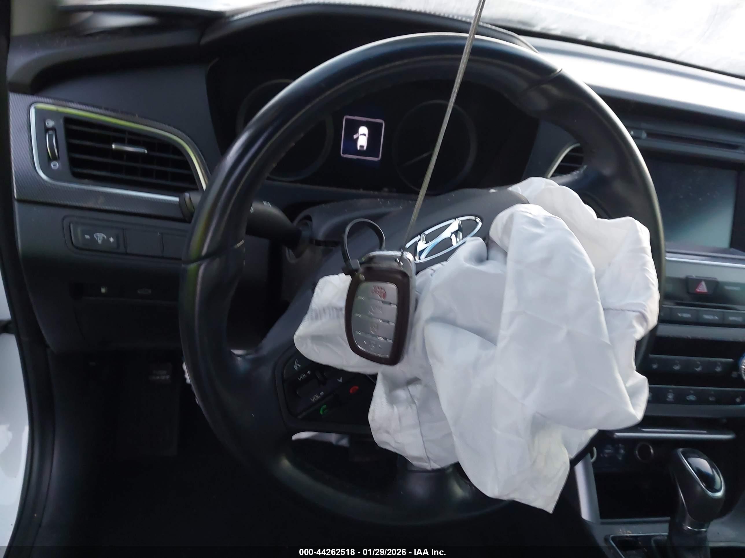 HYUNDAI SONATA image 11