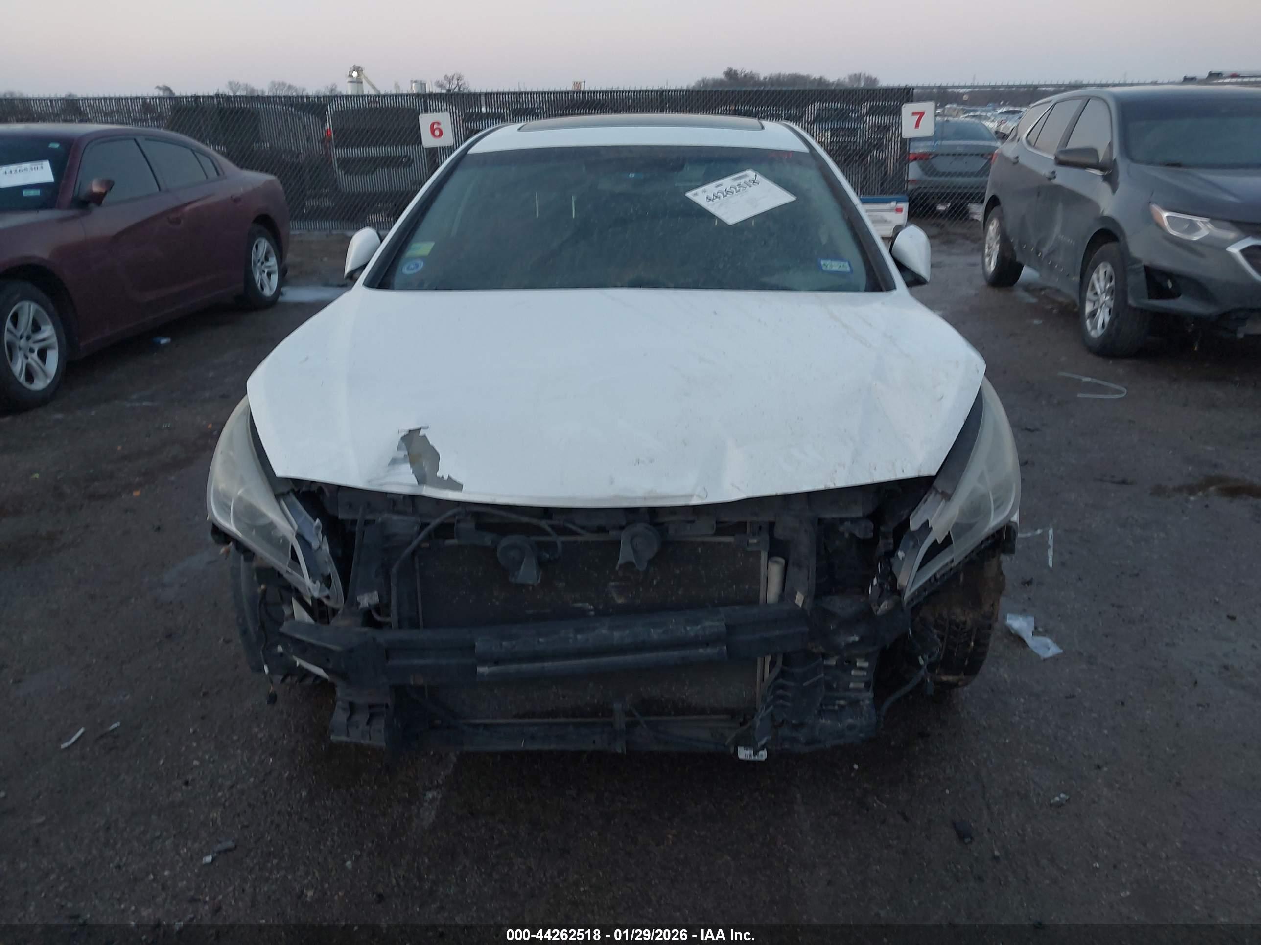 HYUNDAI SONATA image 6