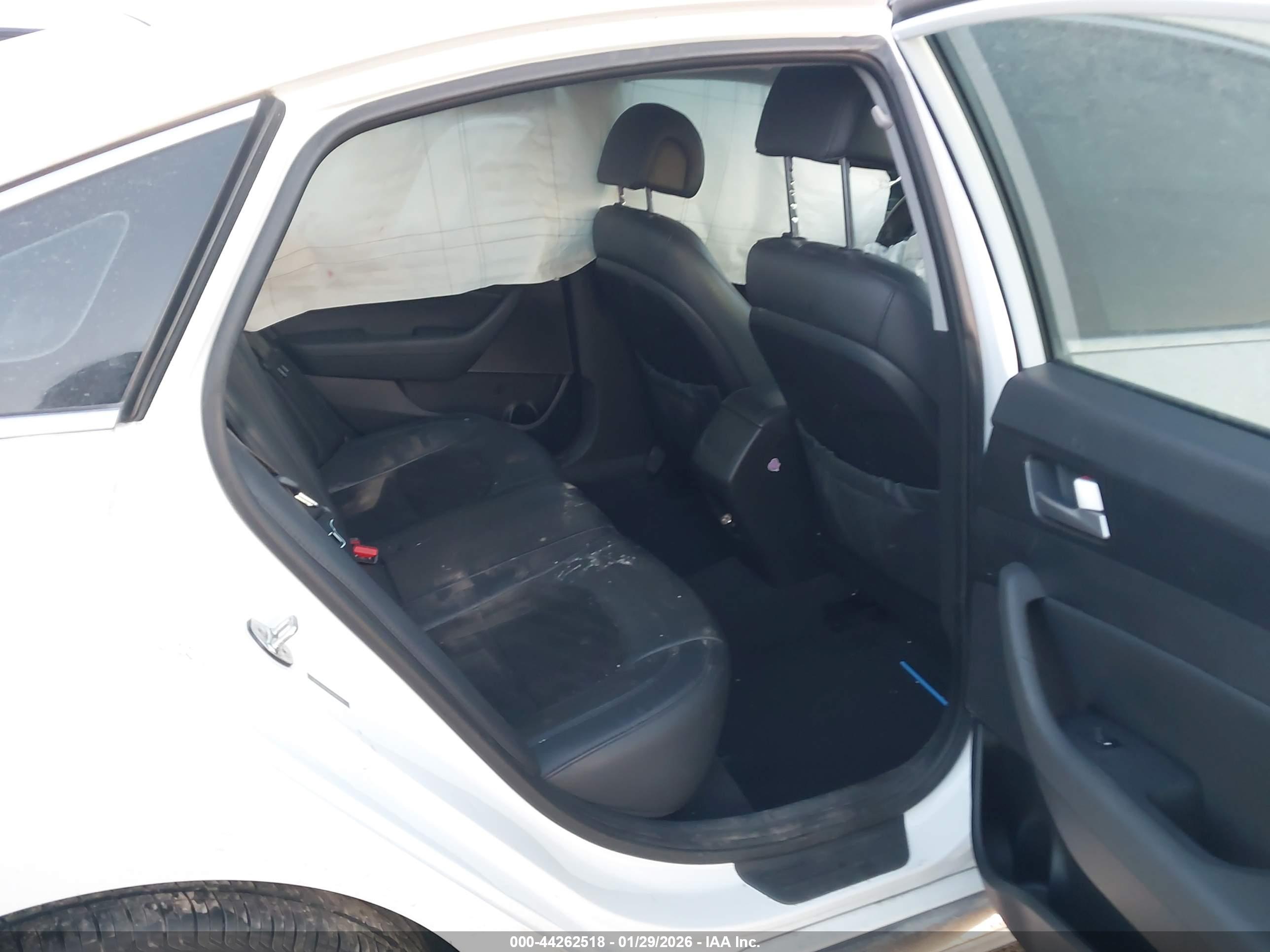 HYUNDAI SONATA image 8