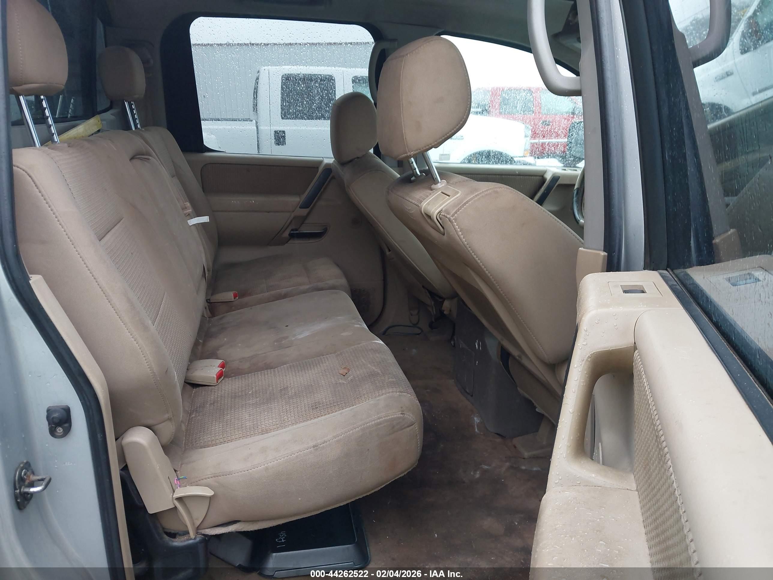 NISSAN TITAN image 8