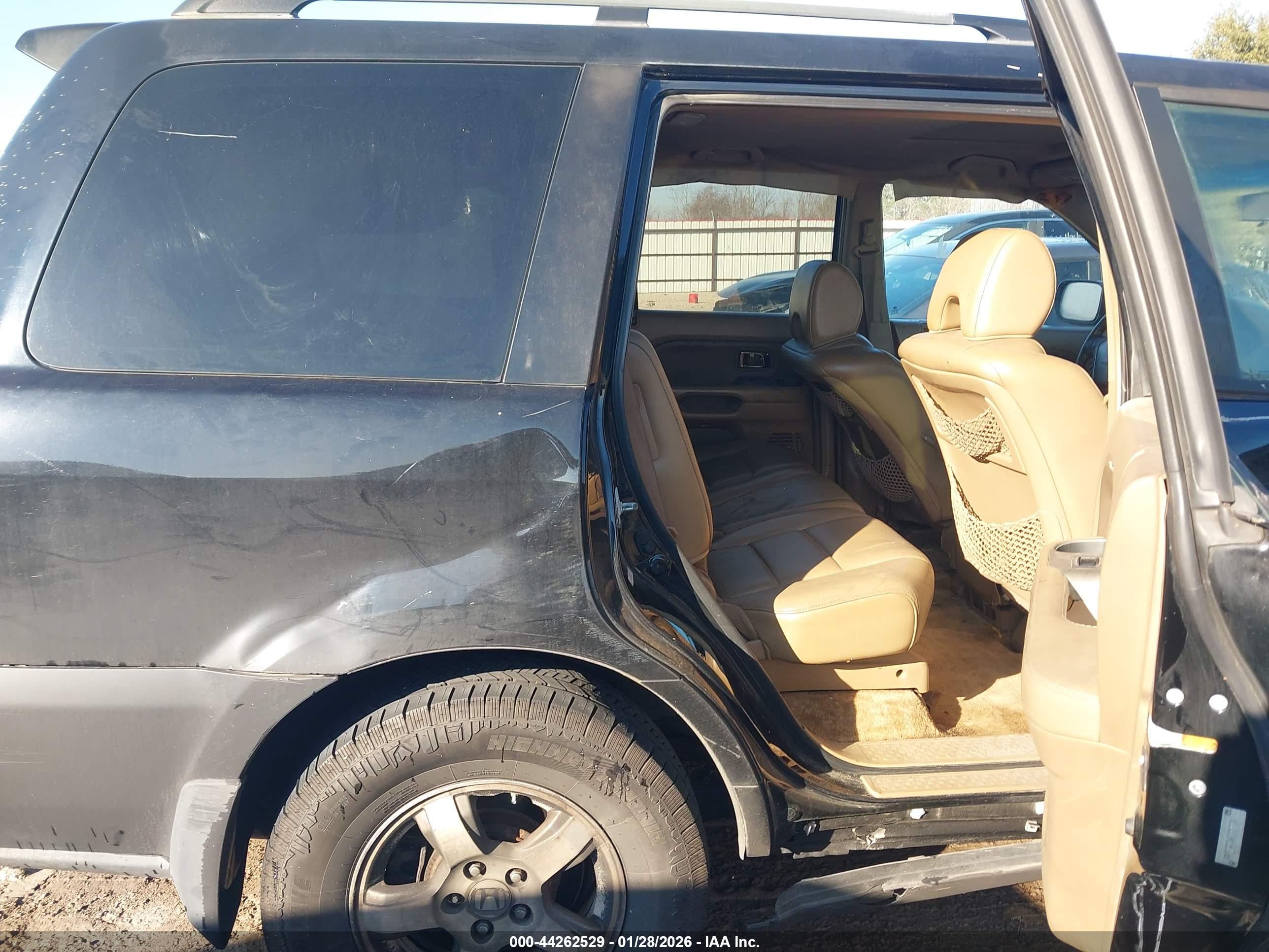 HONDA PILOT image 8